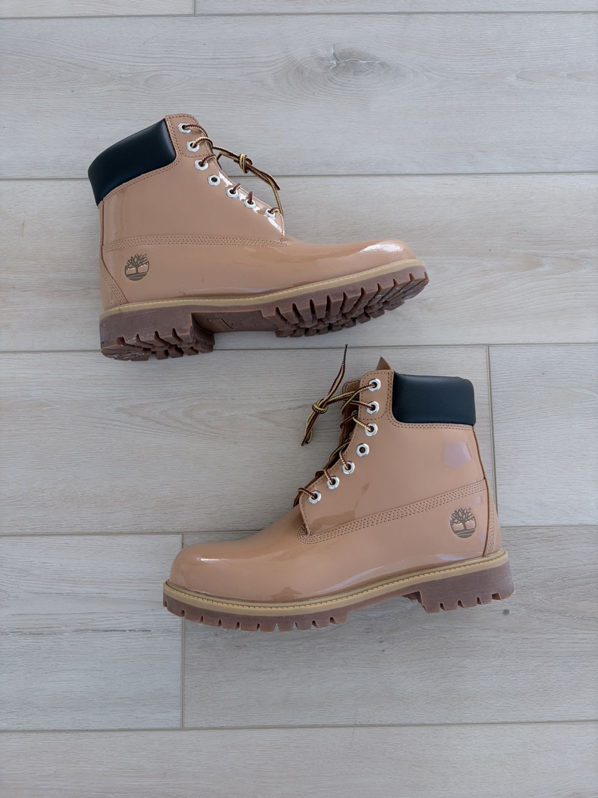 Timberland veneda carter 6" premium patent leather Size US 10 / EU 43 - 1 Thumbnail