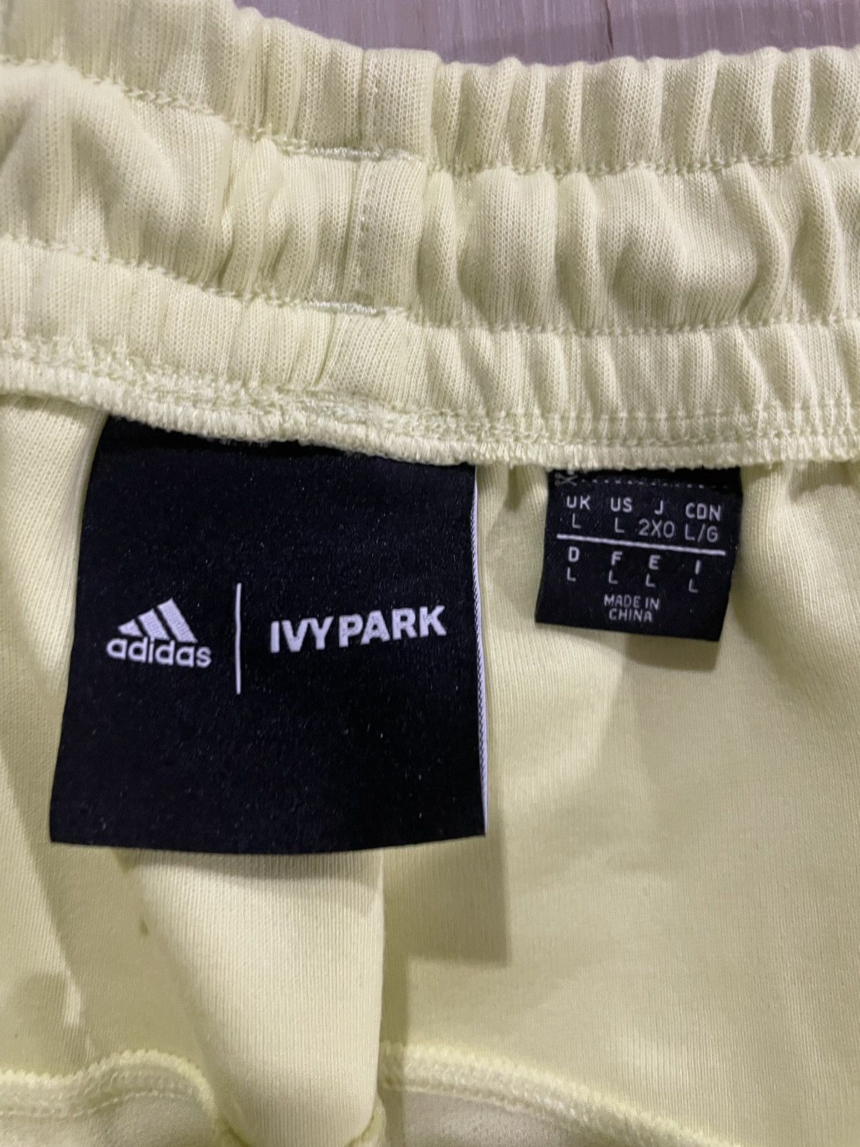 Ivy Park FULL IVY PARK SET! SOLD TOGETHER! Size US 32 / EU 48 - 3 Thumbnail