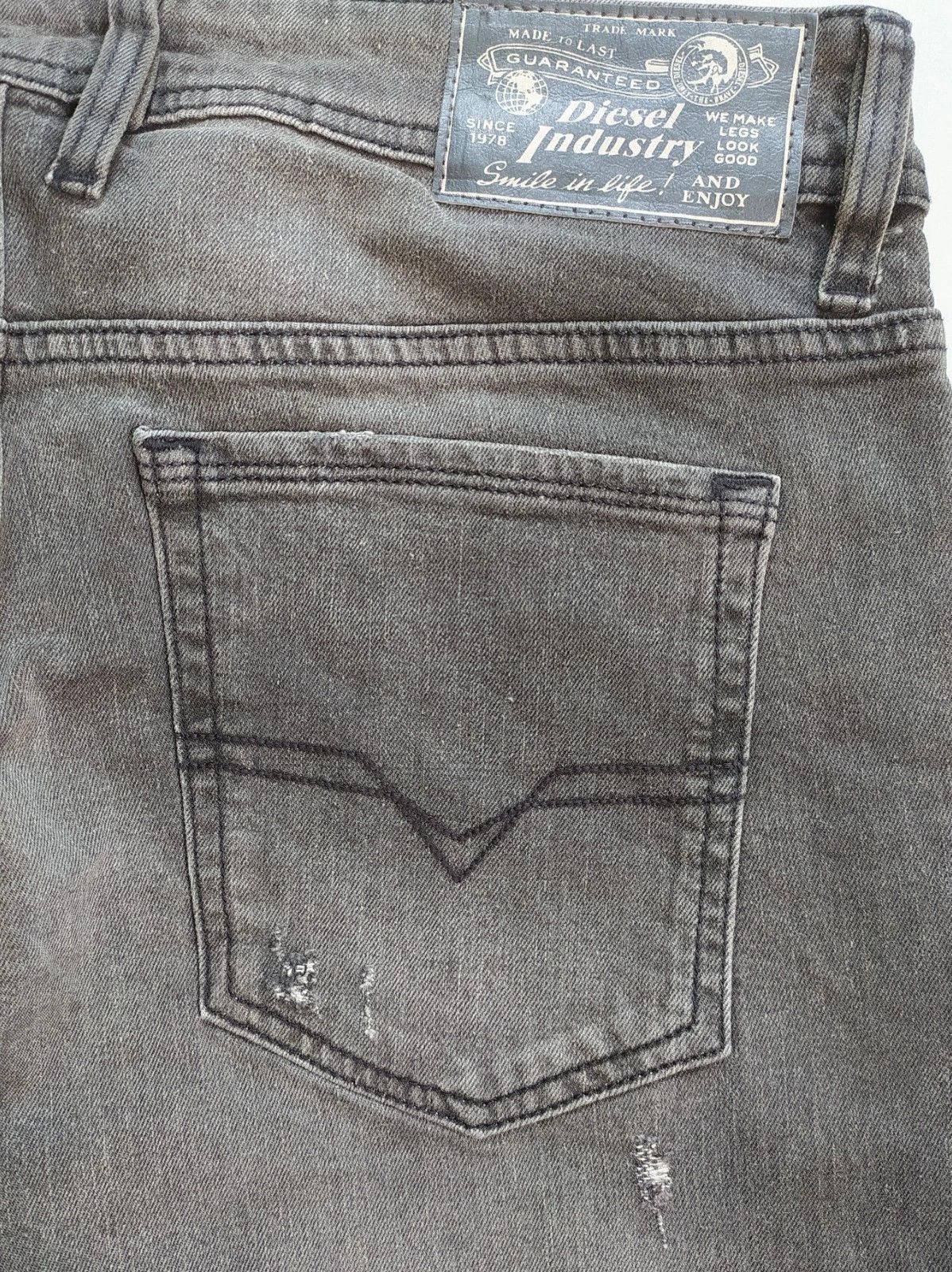 Diesel Diesel TROXER L.32 MENS JEANS SLTP/9988 Size US 34 / EU 50 - 11 Thumbnail