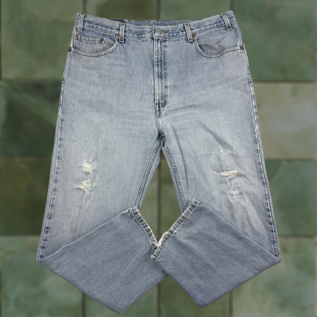 Levi's VINTAGE Levi's 505 Jeans Men Regular 38x30 Blue Cotton Denim Straight 90s Y2K Worn Thrashed Size US 38 / EU 54 - 1 Thumbnail