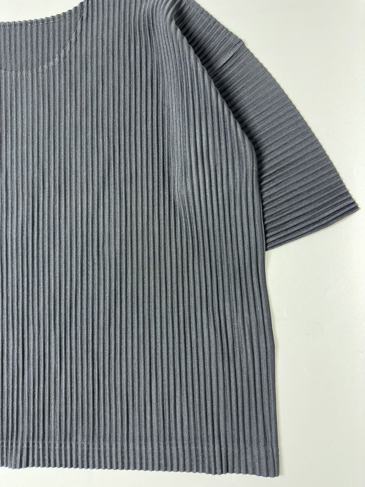 Homme Plisse Issey Miyake Homme plisse/Issey Miyake — Oversized Pleated Shirt Size US M / EU 48-50 / 2 - 3 Thumbnail