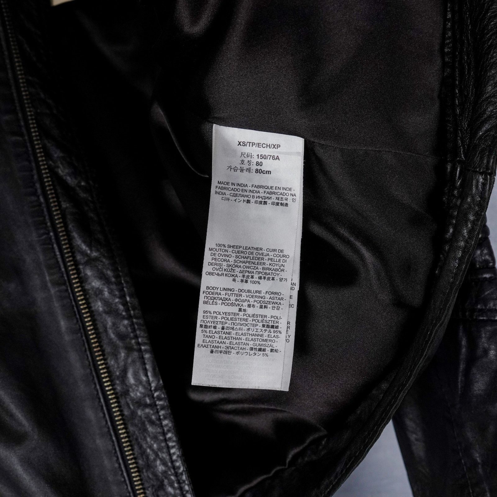 Levi's Vintage levi’s black leather women's biker bomber jacket Size XS / US 0-2 / IT 36-38 - 9 Thumbnail
