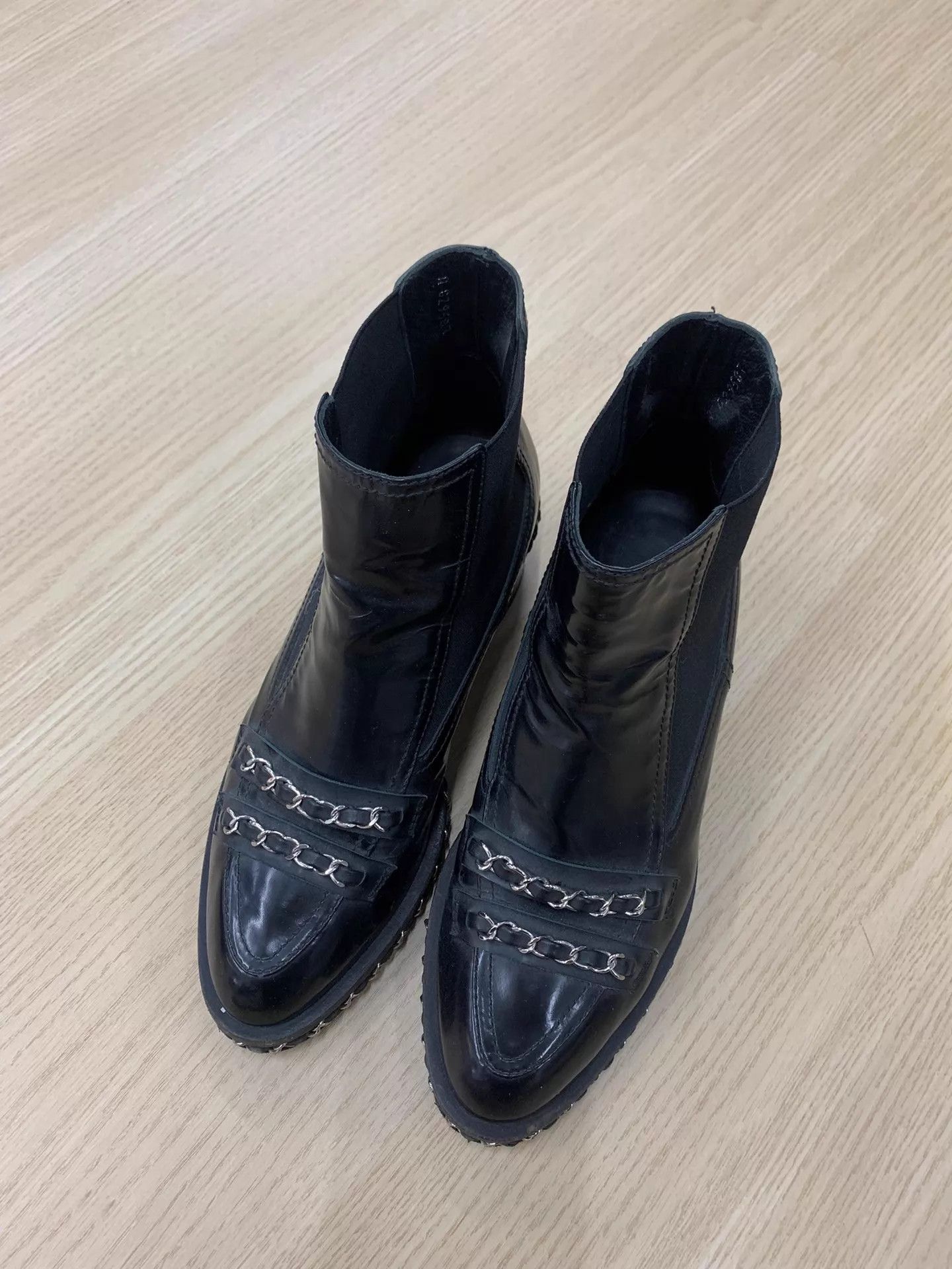 Chanel Chanel Black Chain Leather Boot 36.5 Like New Size US 6 / IT 36 - 1 Thumbnail