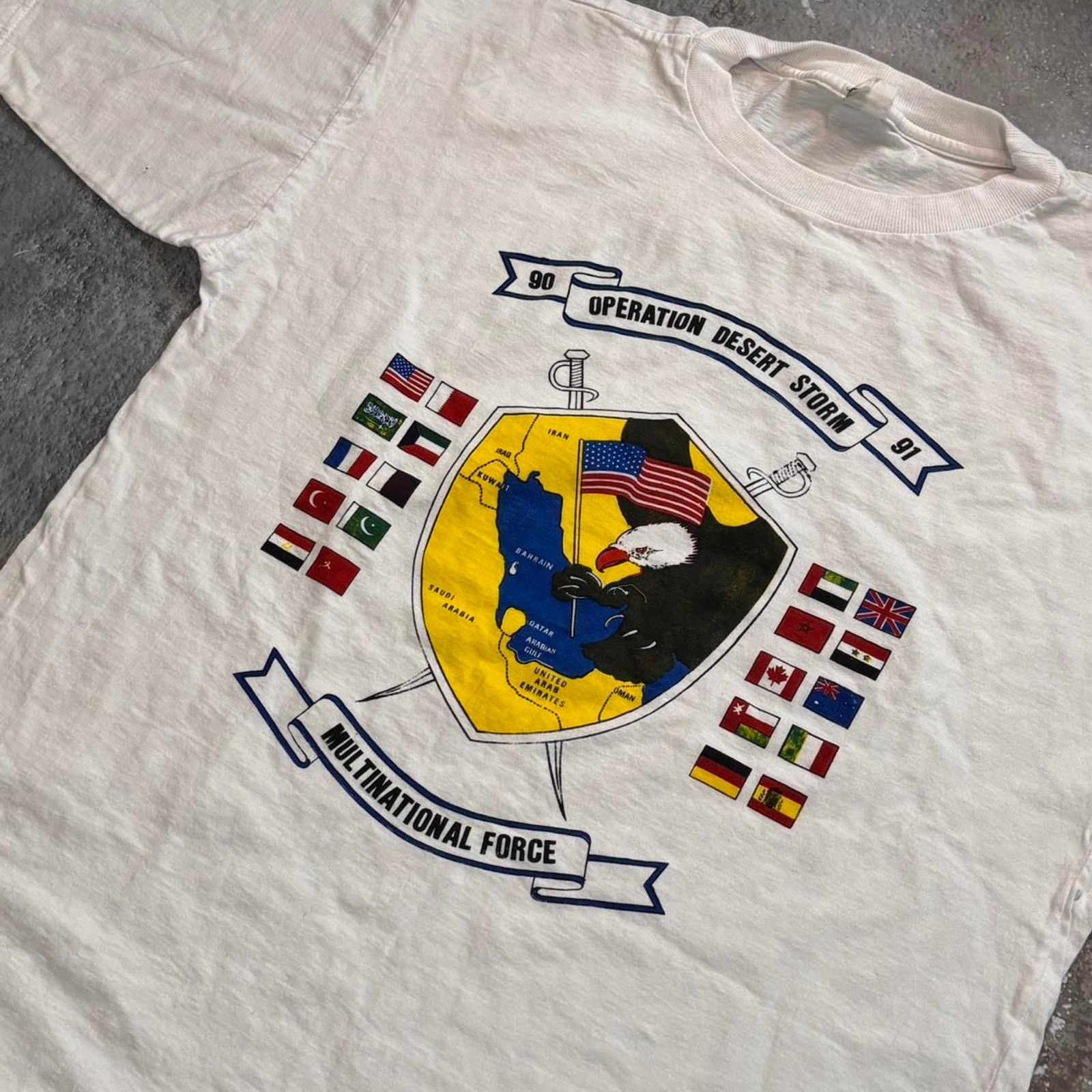 Vintage Vintage 90s Operation Desert Storm T Shirt Goodnight Saddam. Size US XL / EU 56 / 4 - 3 Thumbnail