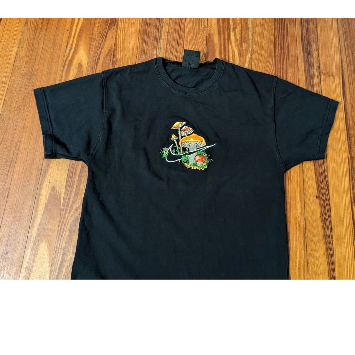 Nike Nike Sportswear Black Mens Small Mushroom T-Shirt Size US S / EU 44-46 / 1 - 3 Thumbnail