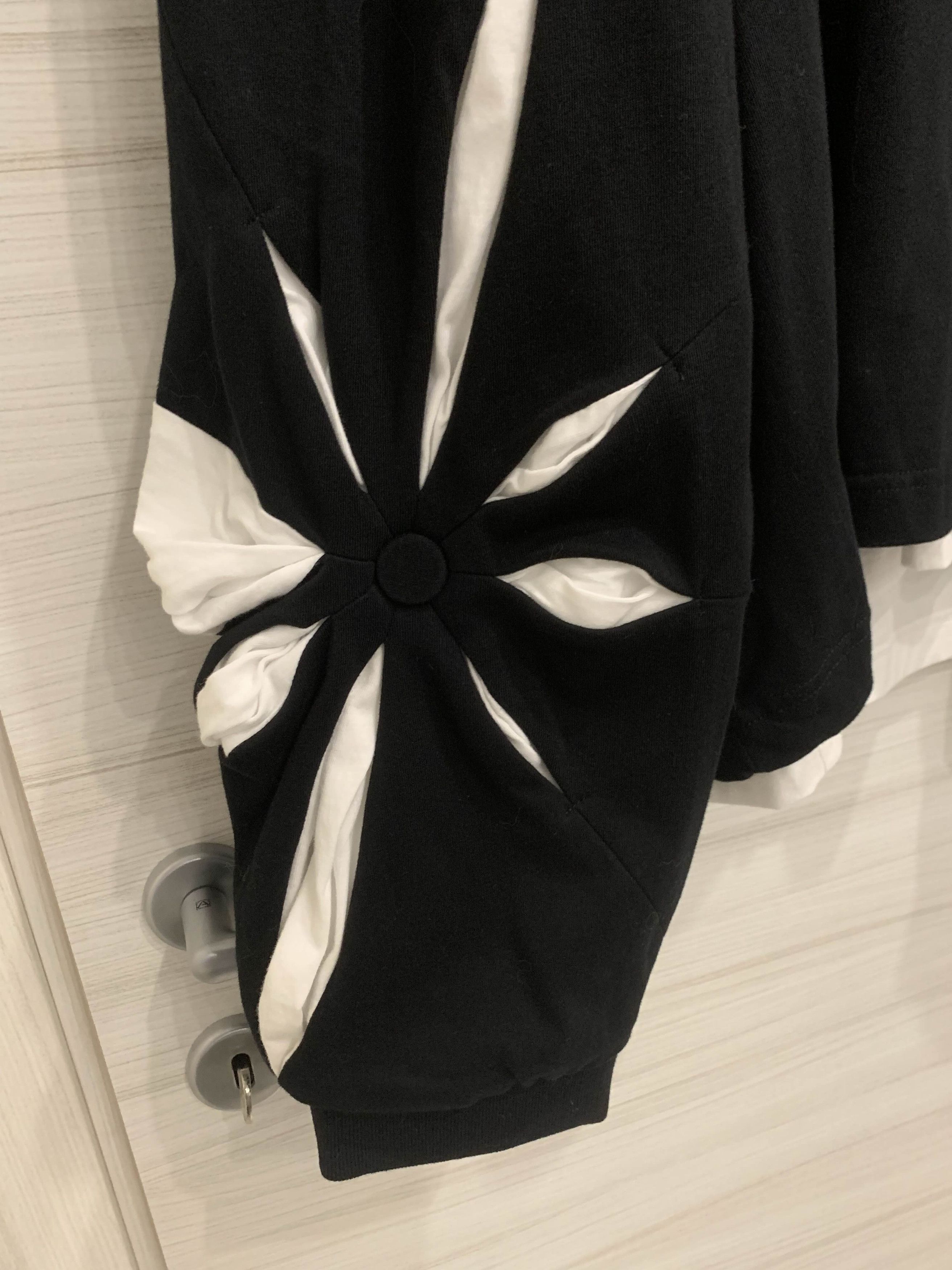 Kusikohc Kusikohc Origami pattern cotton hoodie - size XL Size US XL / EU 56 / 4 - 3 Thumbnail