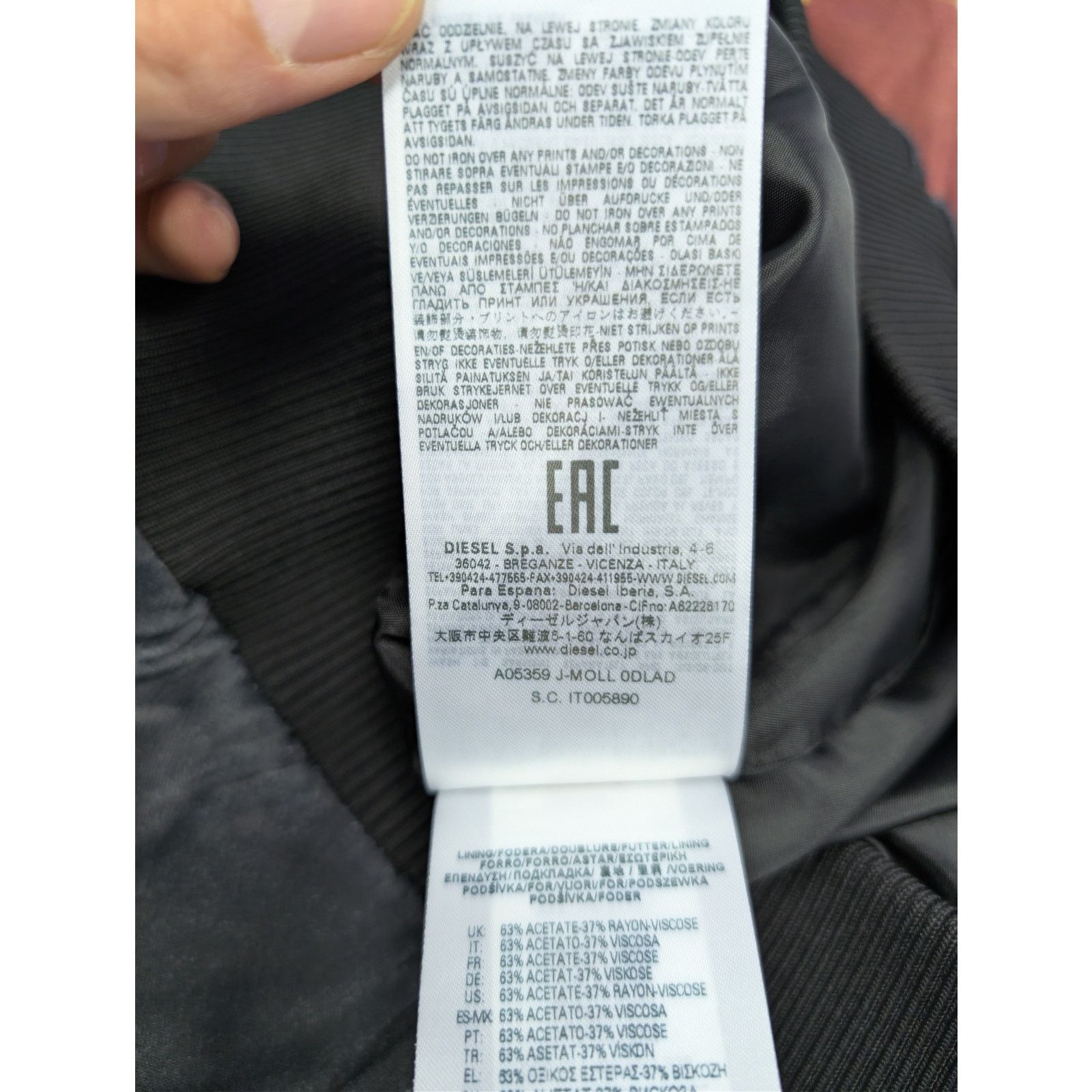 Diesel o1rshd1 J-Moll printed bomber jacket black, red, and yellow Size US L / EU 52-54 / 3 - 20 Thumbnail