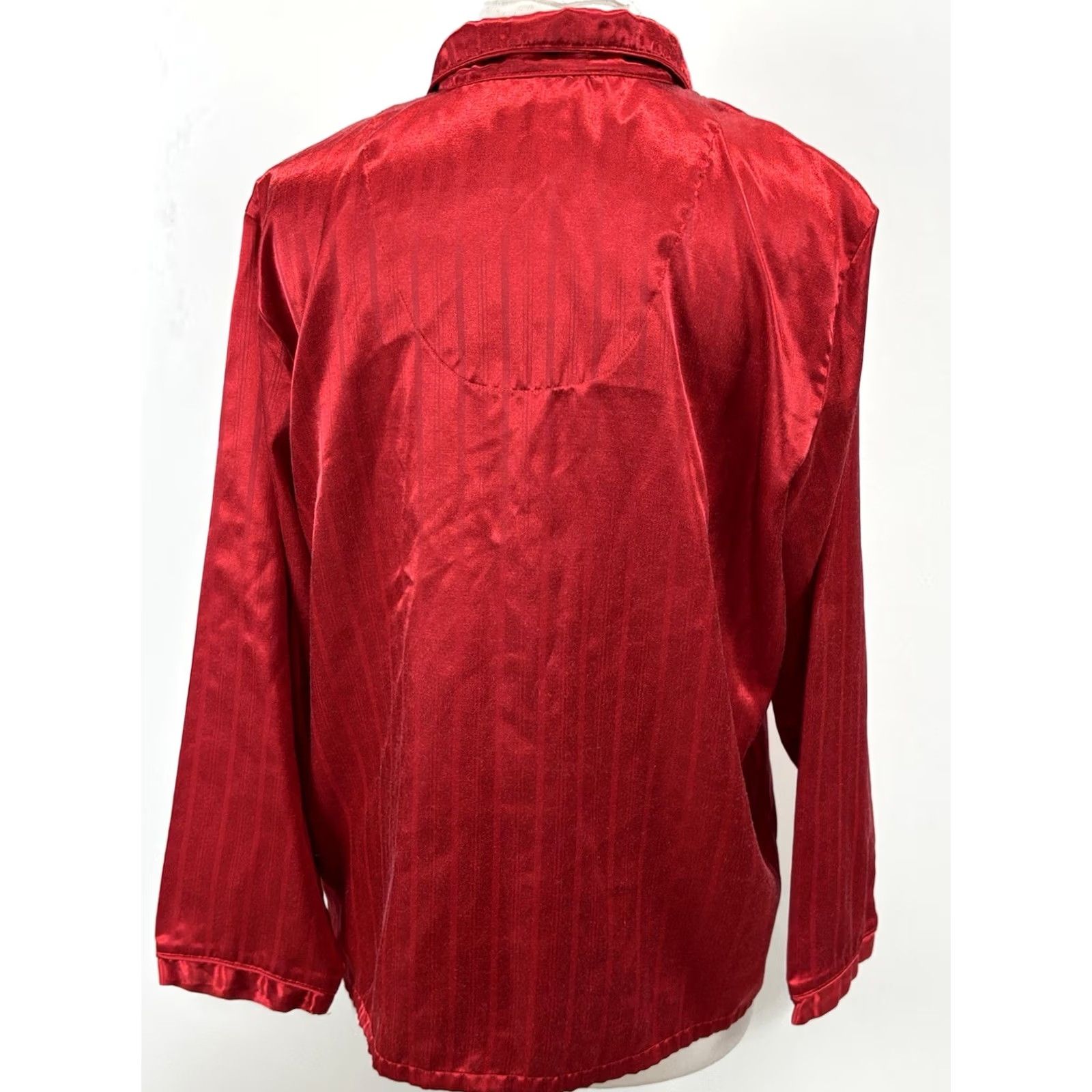 Vintage VINTAGE Classic Elements Satin Pajamas Red Damask 2 Pc Lounge Women’s L Red Stripe Damask Lounge Womens L Satin Pajamas Size ONE SIZE - 4 Thumbnail