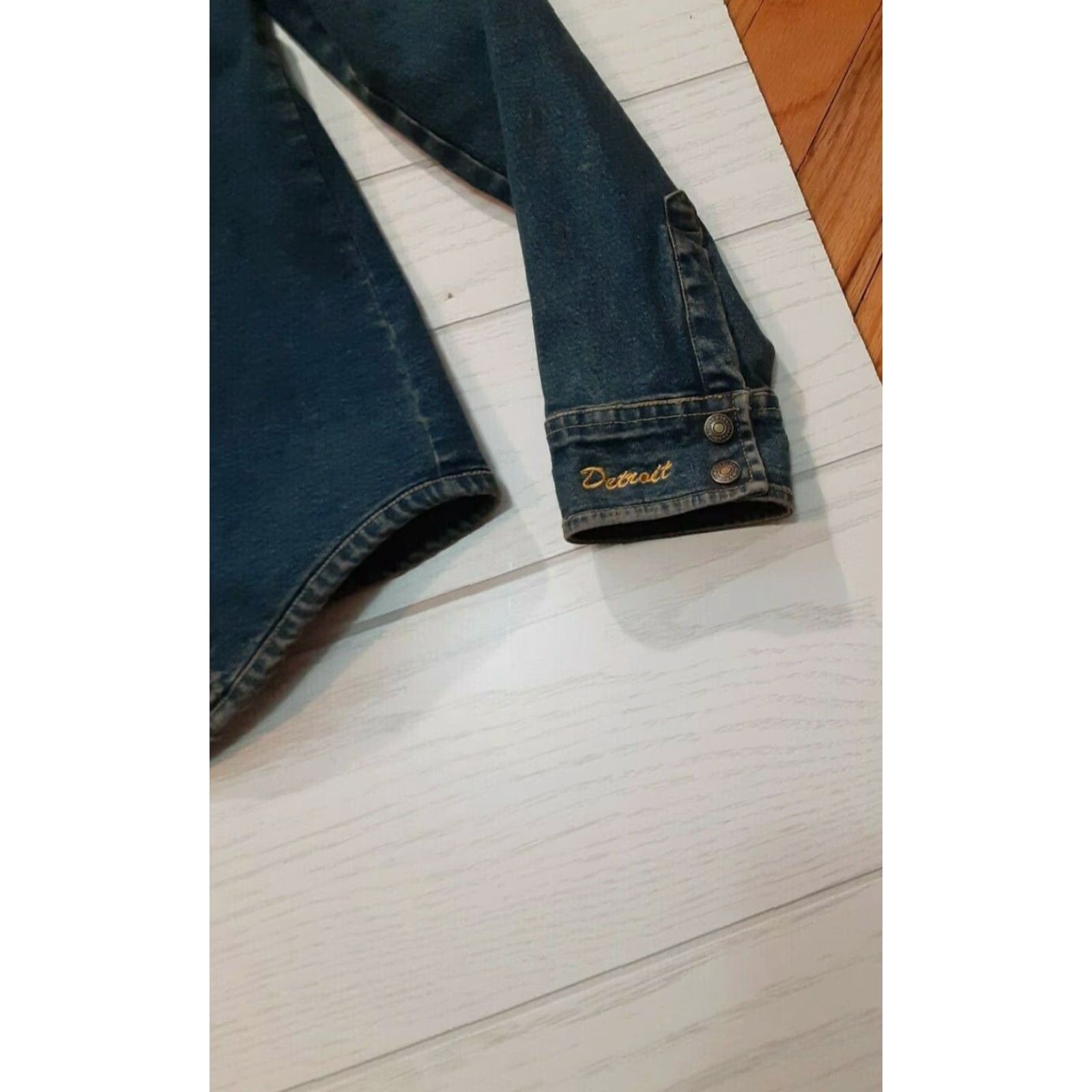 Hard Rock Cafe VINTAGE Hard Rock Cafe Detroit- Jeans Jacket 90s womans medium Jeans Jacket Blues 90s Womens Mens Size 42" / US 20 - 5 Thumbnail