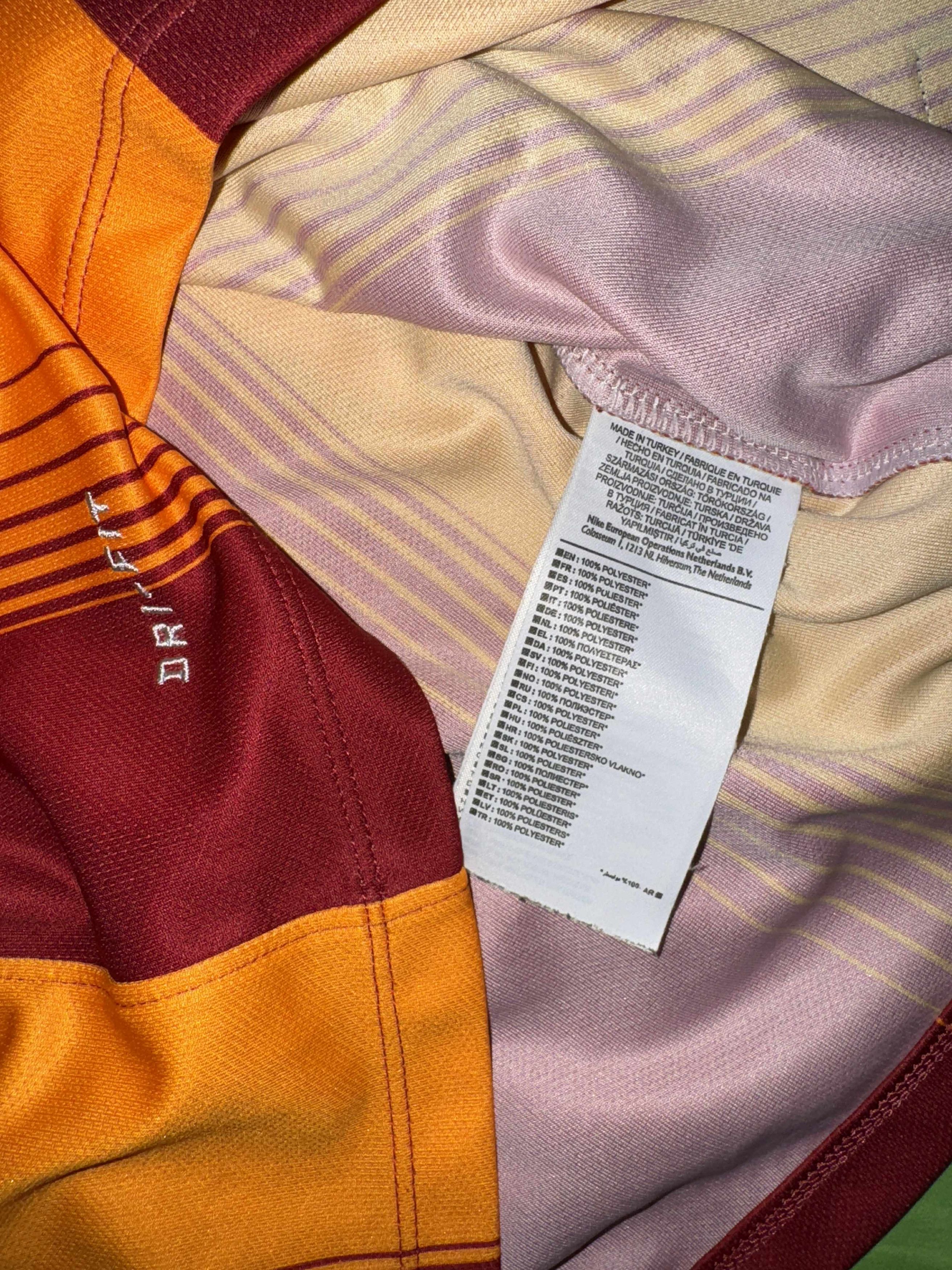 Nike Galatasaray 2014/15 Home Shirt - Sneijder #10 Size US S / EU 44-46 / 1 - 8 Thumbnail
