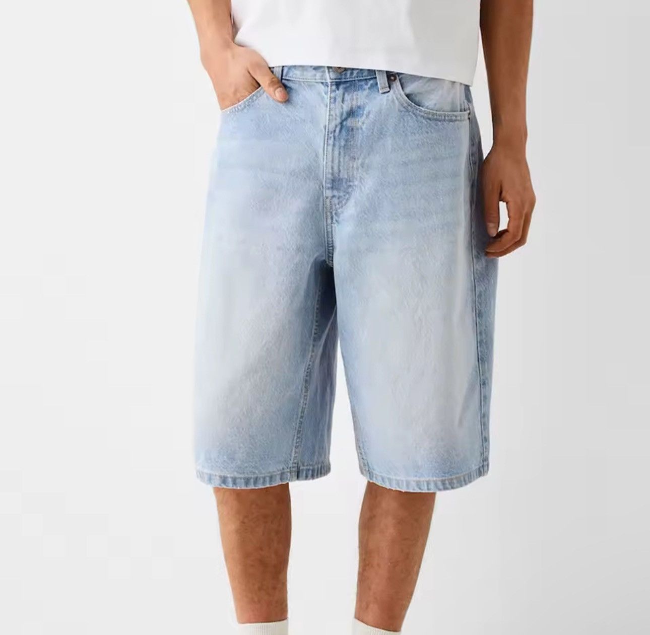 Japanese Brand Basic Streetwear Baggy Y2k Light Blue Shorts Denim Size US 36 / EU 52 - 1 Thumbnail