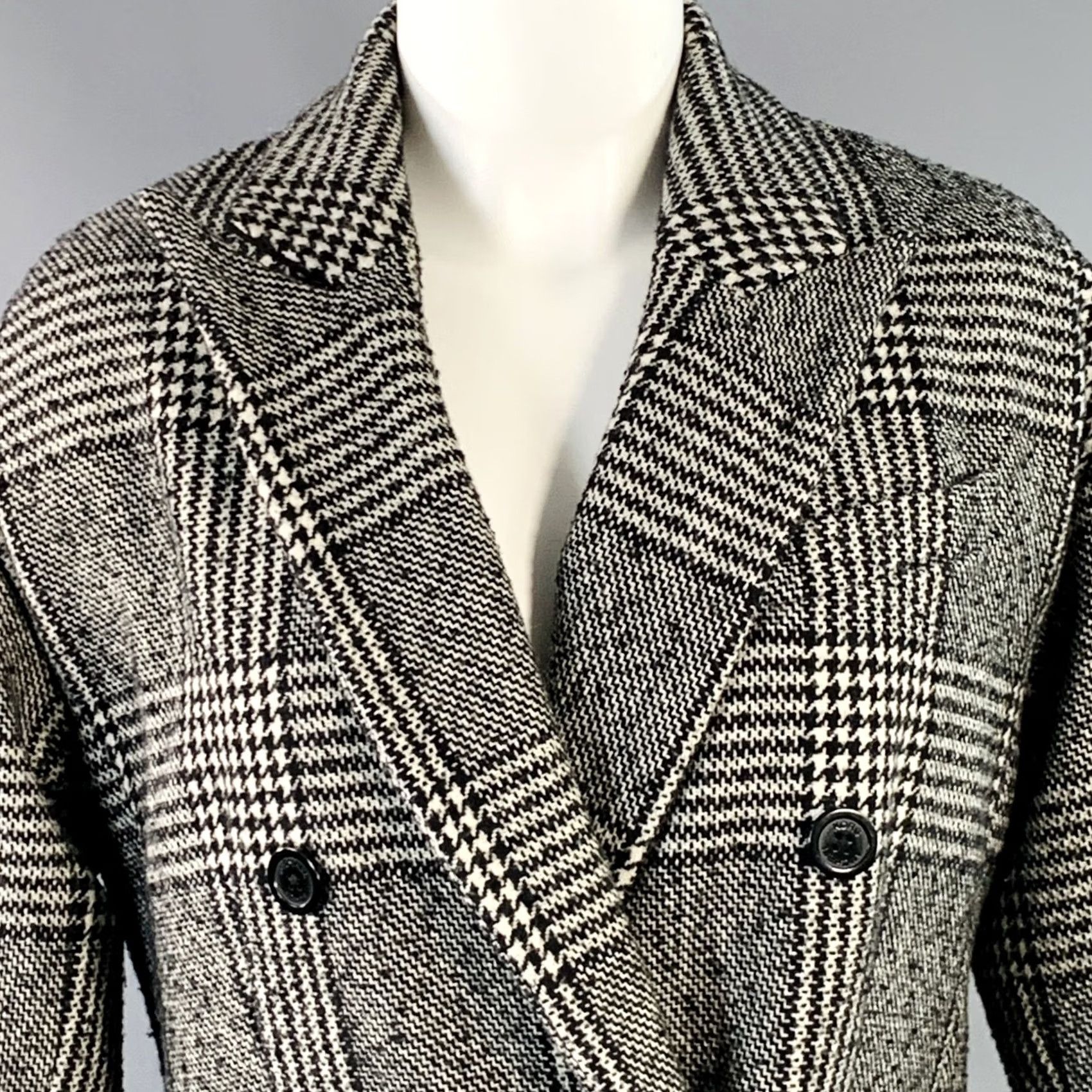 Vintage MICHAEL by MICHAEL KORS Size S Black White Wool Blend Plaid Double Breasted Coat Mens Size S / US 4 / IT 40 - 2 Thumbnail