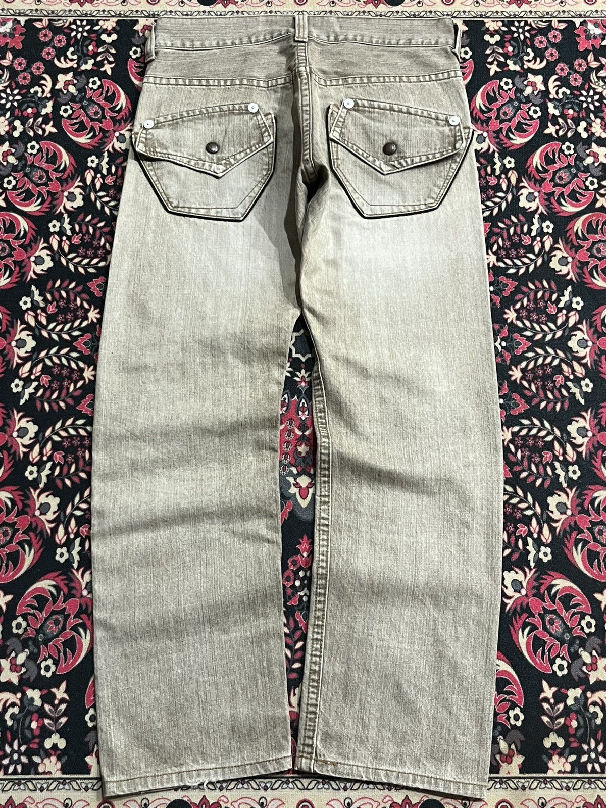 Japanese Brand Vintage Japanese Brand Khaki Faded Washed Distressed Jeans Size US 32 / EU 48 - 1 Thumbnail