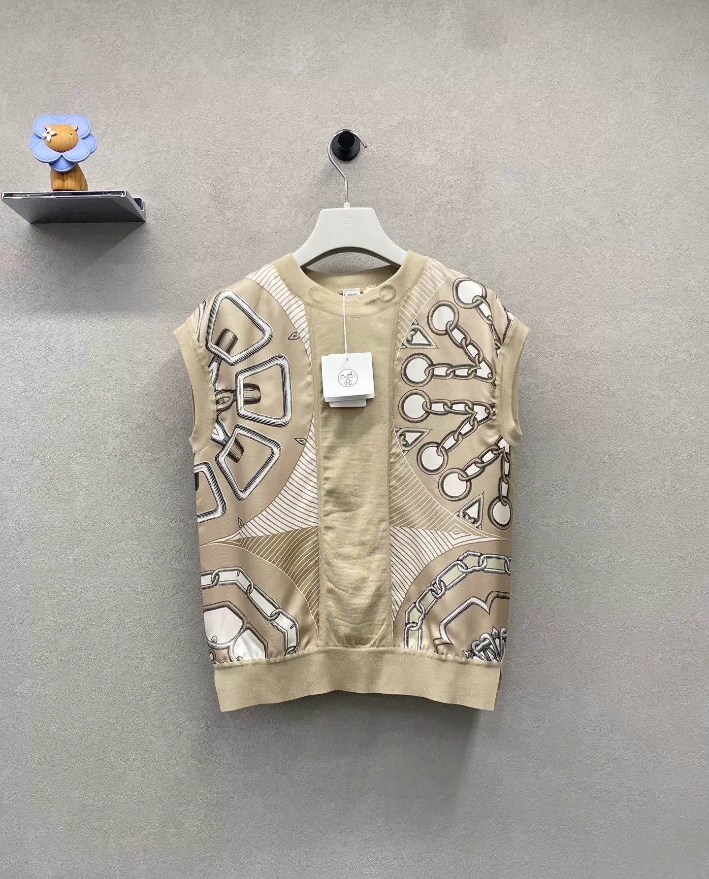 Hermes HERMES New Beige Geo Chain Print Knit-Satin Panel Womens Tee Size XS / US 0-2 / IT 36-38 - 1 Thumbnail