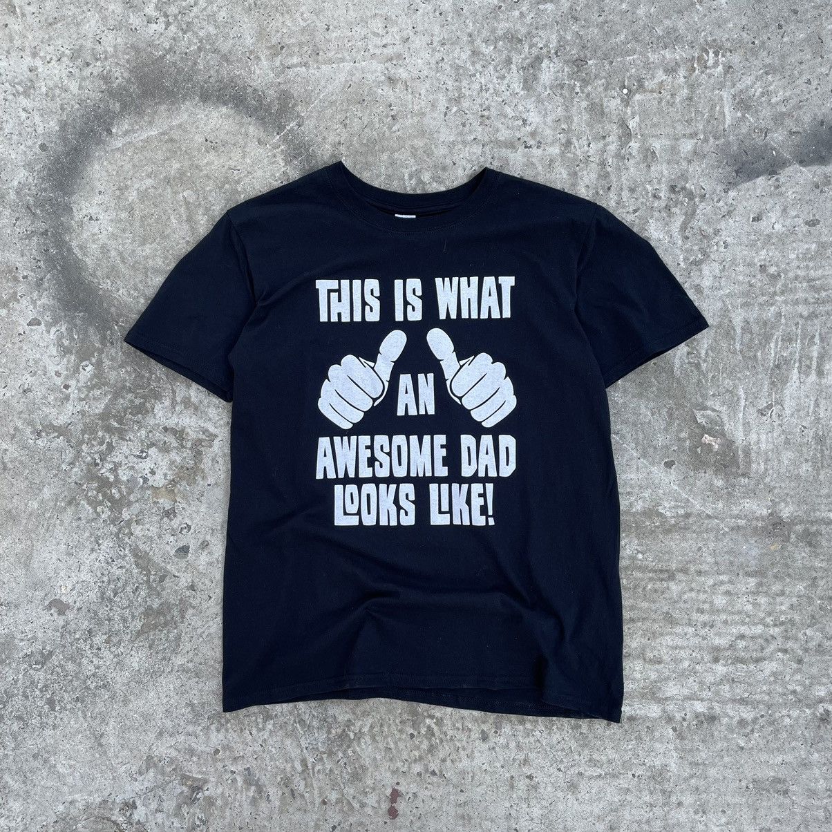 Vintage Vintage T-shirts Joke Humor This Is What An Awesome Dad Y2K Size US L / EU 52-54 / 3 - 1 Thumbnail