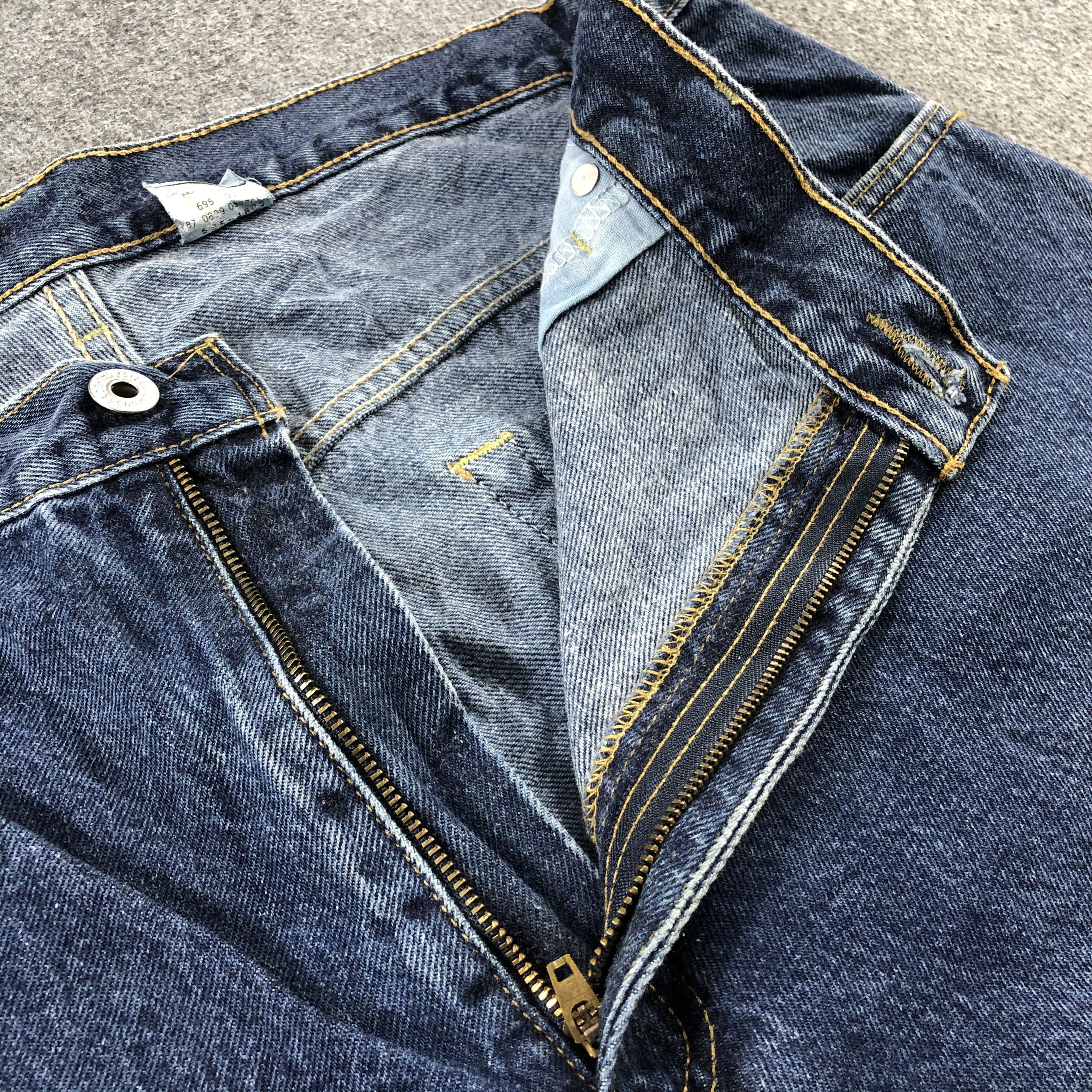 Levi's Vintage Blue Wash Levis 505 Baggy Jeans-J2517 Size US 36 / EU 52 - 7 Thumbnail