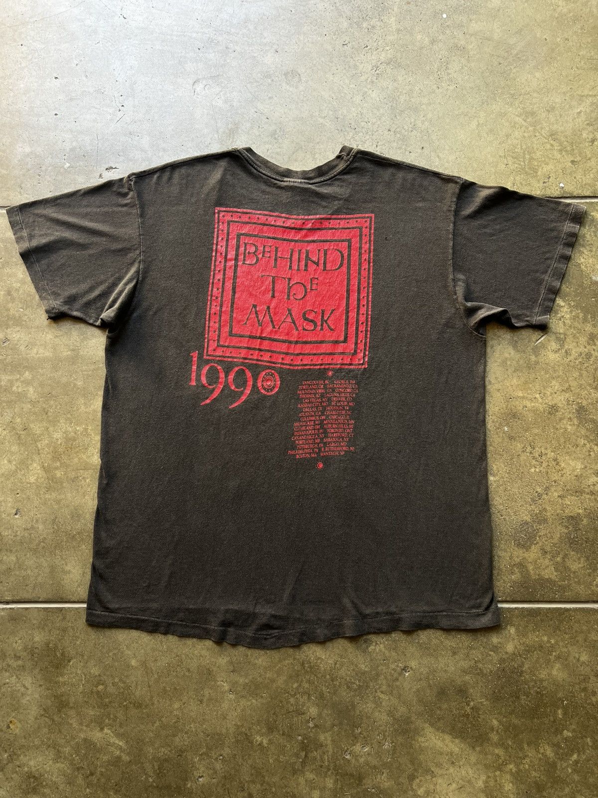 Band Tees 1990 Fleetwood Mac Behind The Mask Tour Band Tee Shirt Size US XL / EU 56 / 4 - 2 Thumbnail