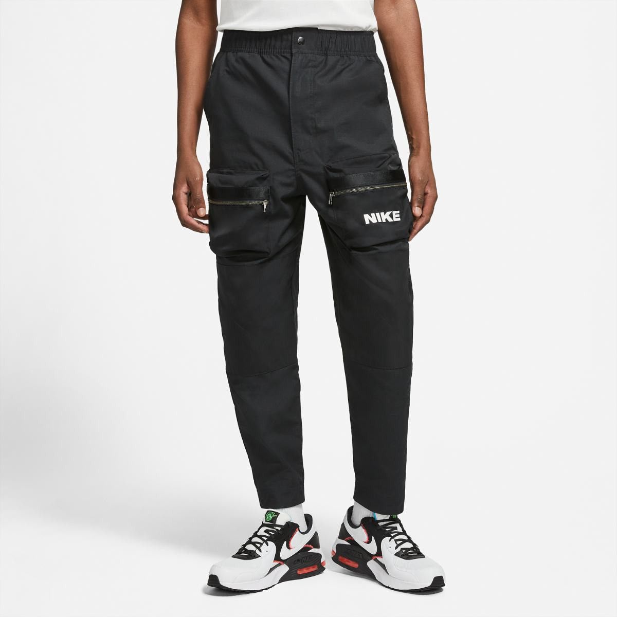 Japanese Brand × Nike Nike - City Made Woven Cargo Pants Black S Size US 30 / EU 46 - 1 Thumbnail