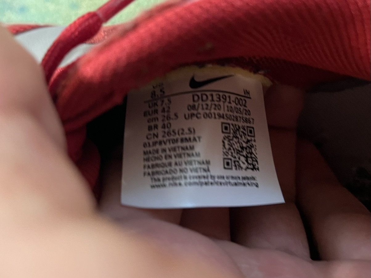 Nike UNLV Nike dunks Size US 8.5 / EU 41-42 - 7 Thumbnail