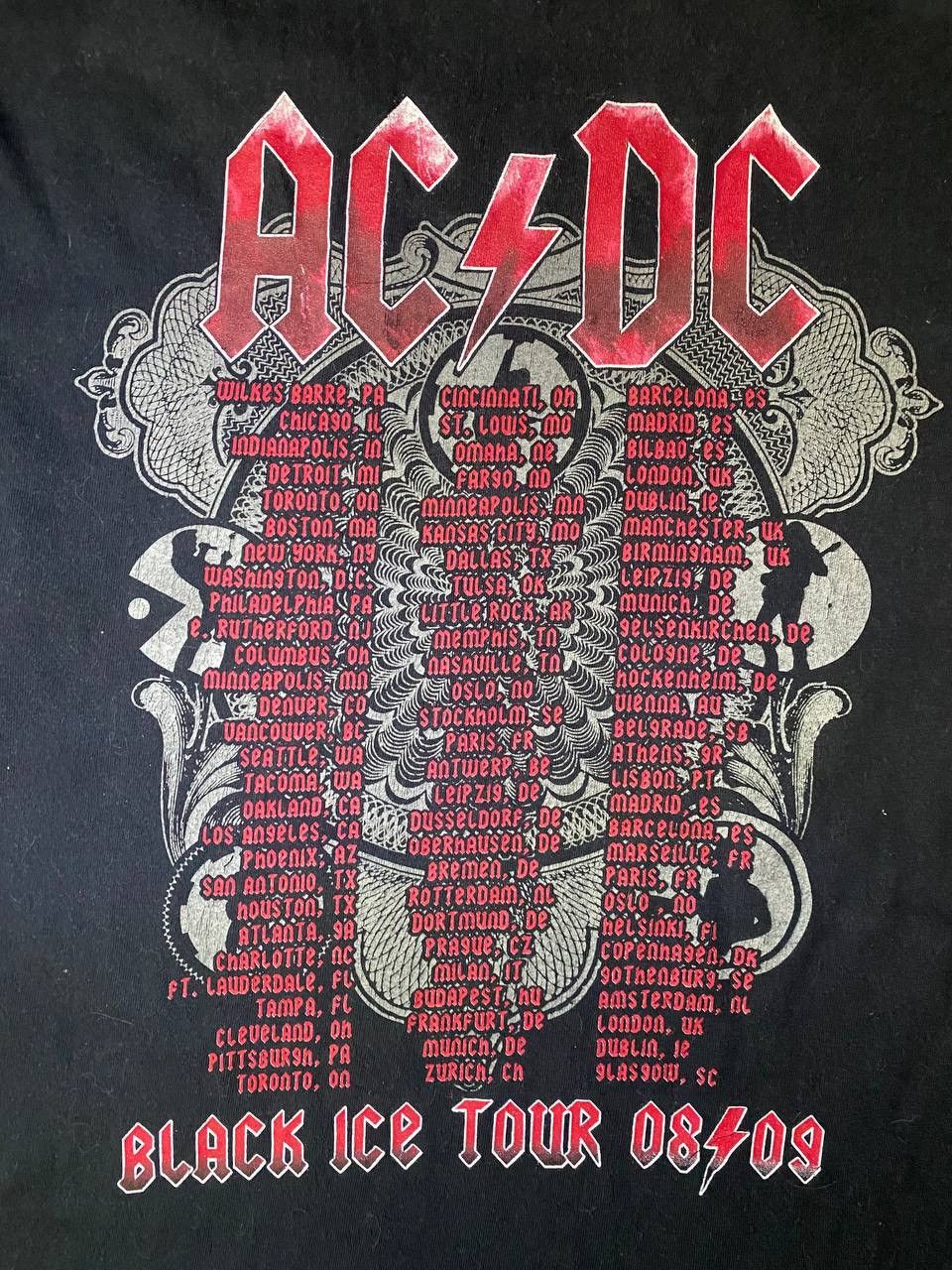 Band Tees Vintage AC/DC starworld Black Ice tour tee Size US S / EU 44-46 / 1 - 4 Thumbnail
