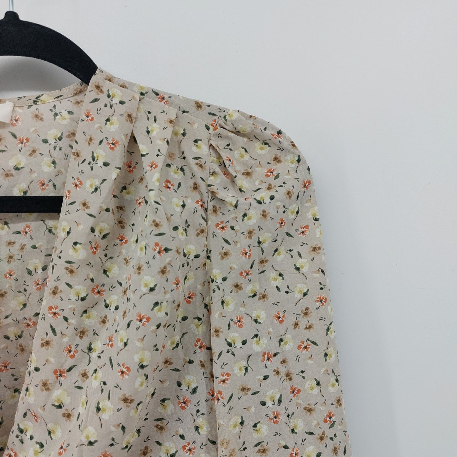 Other Feel In Womens Coquette Floral Sz S Blouse Smocked Waist Top Size S / US 4 / IT 40 - 6 Thumbnail