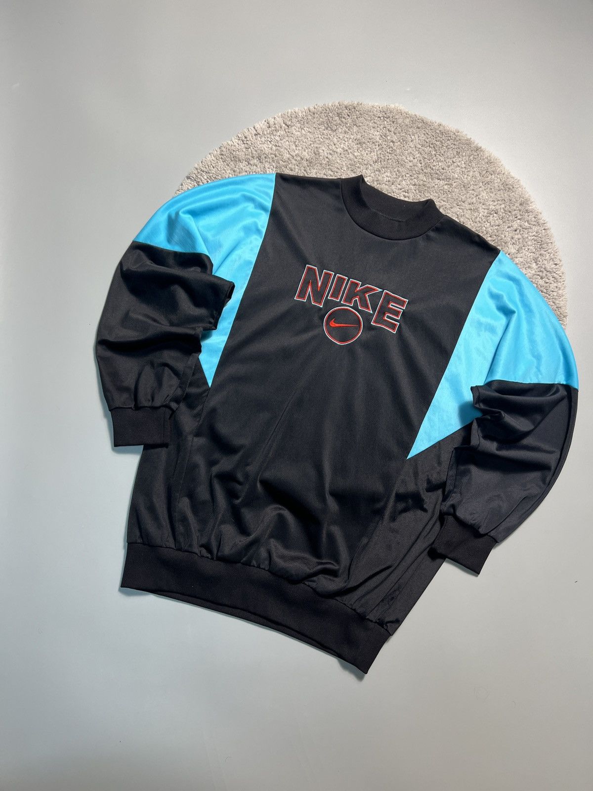 Nike × Vintage Vintage Nike Big logo sweatshirt Rare Size US S / EU 44-46 / 1 - 1 Thumbnail