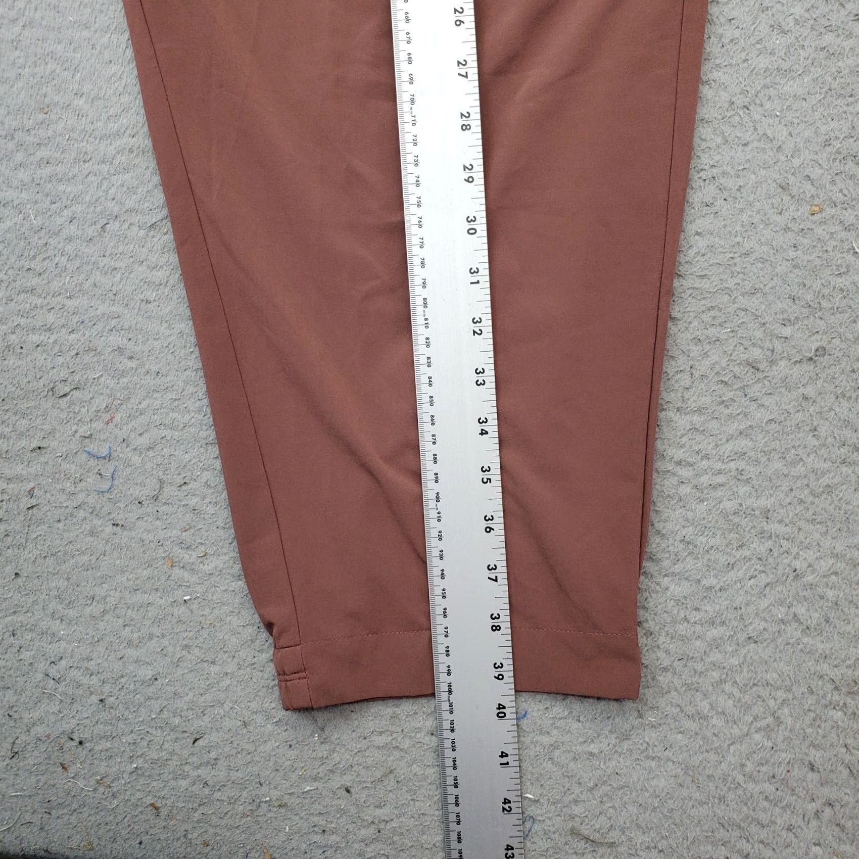 Athleta Athleta Pants Womens 24 Multi Stretch Pockets Drawstring Waist Size 42" / US 20 - 3 Thumbnail