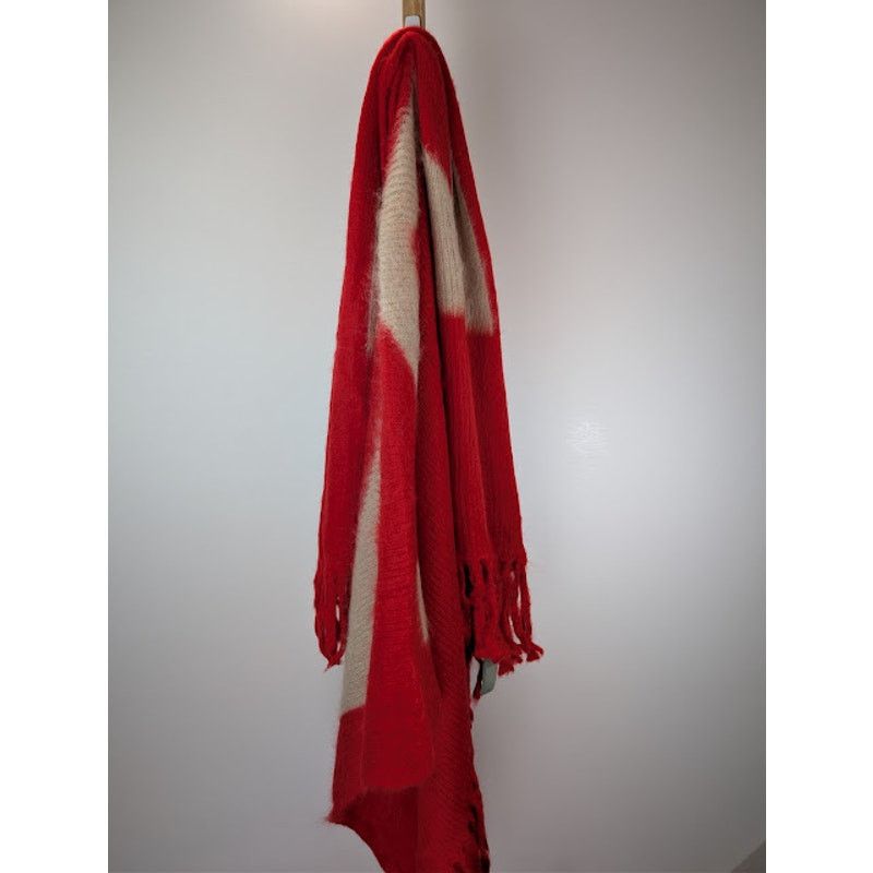 Off-White o1rshd1 Size: OS / CNY Home Blanket in Red Gold Size ONE SIZE - 2 Thumbnail