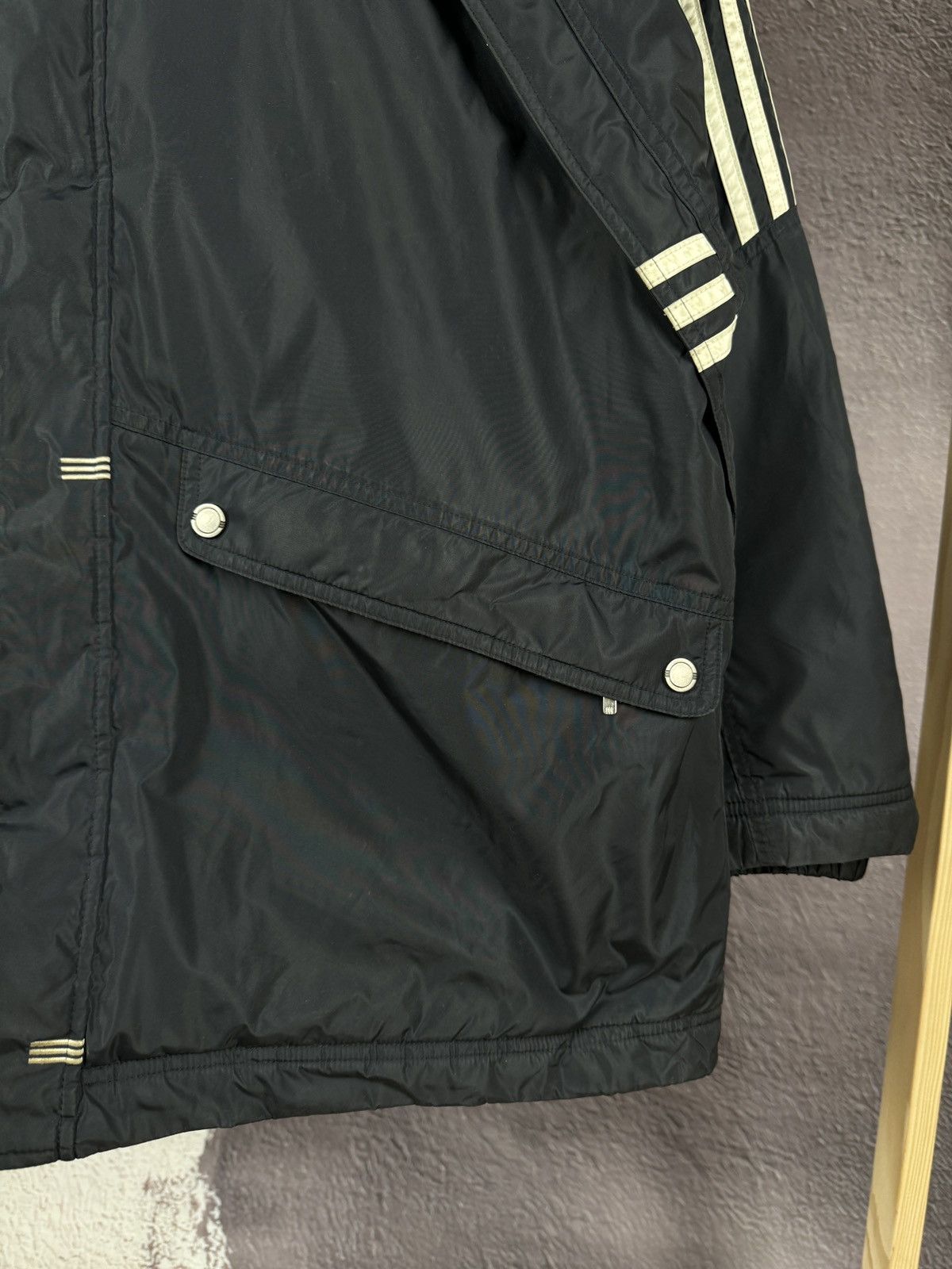 Adidas Adidas vintage y2k black nylon big logo parka jacket Size US L / EU 52-54 / 3 - 7 Thumbnail
