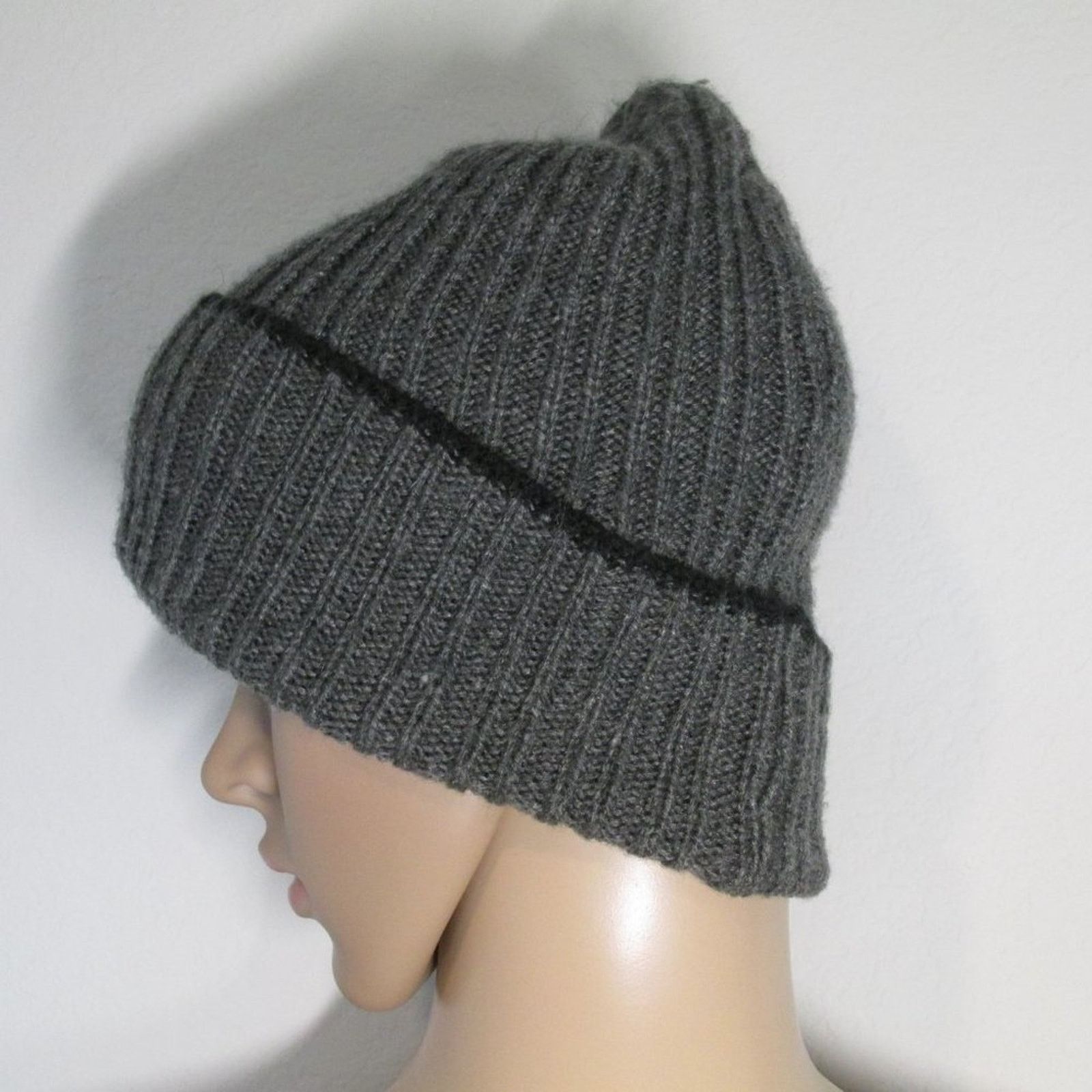 Other Isotoner Acrylic Stretchy Outdoor Grey/Black Cap Beanie Hat Size ONE SIZE - 2 Thumbnail