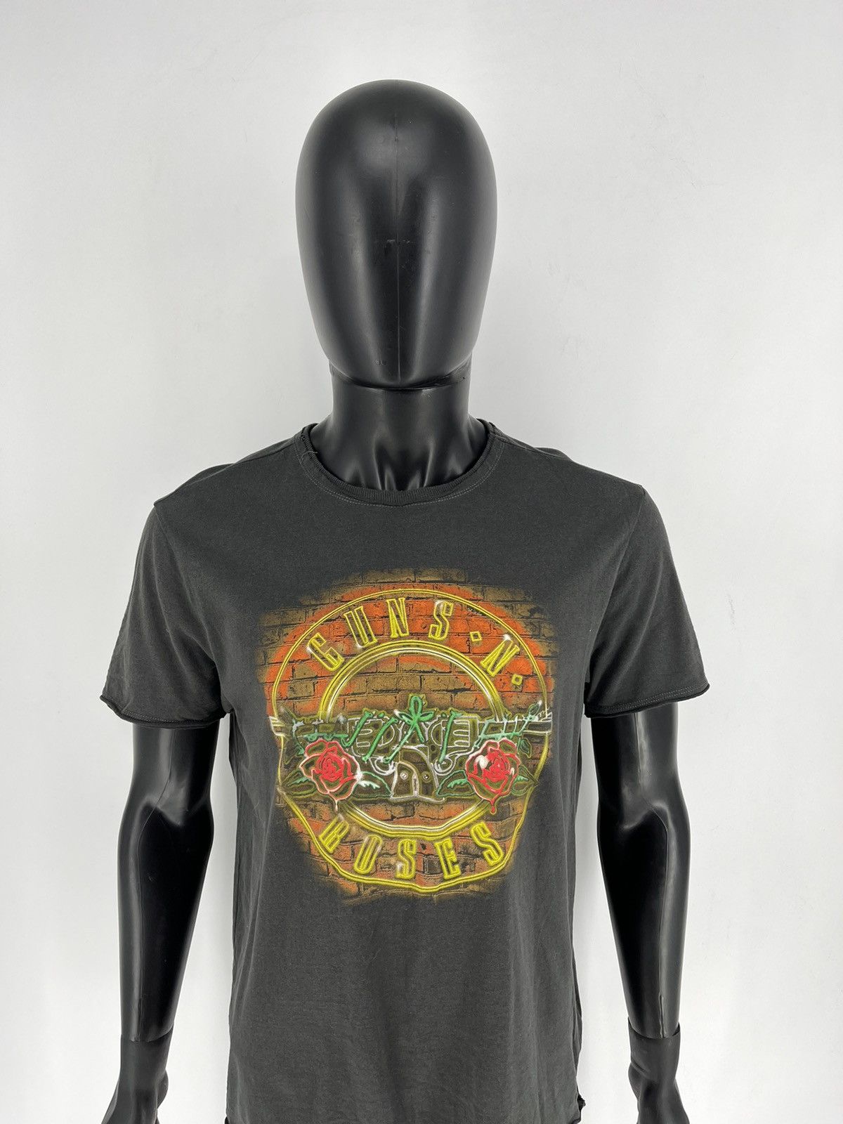 Band Tees Vintage Guns N’ Roses 🌹 Big Logo Double Sided T-Shirt Size US L / EU 52-54 / 3 - 5 Thumbnail