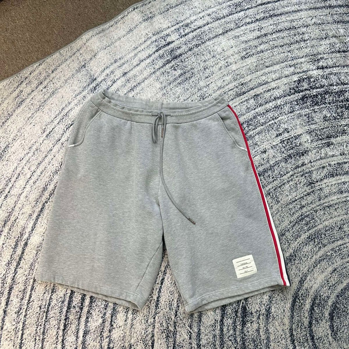 Thom Browne THOM BROWNE STRIPED SHORT PANTS Size US 38 / EU 54 - 1 Thumbnail