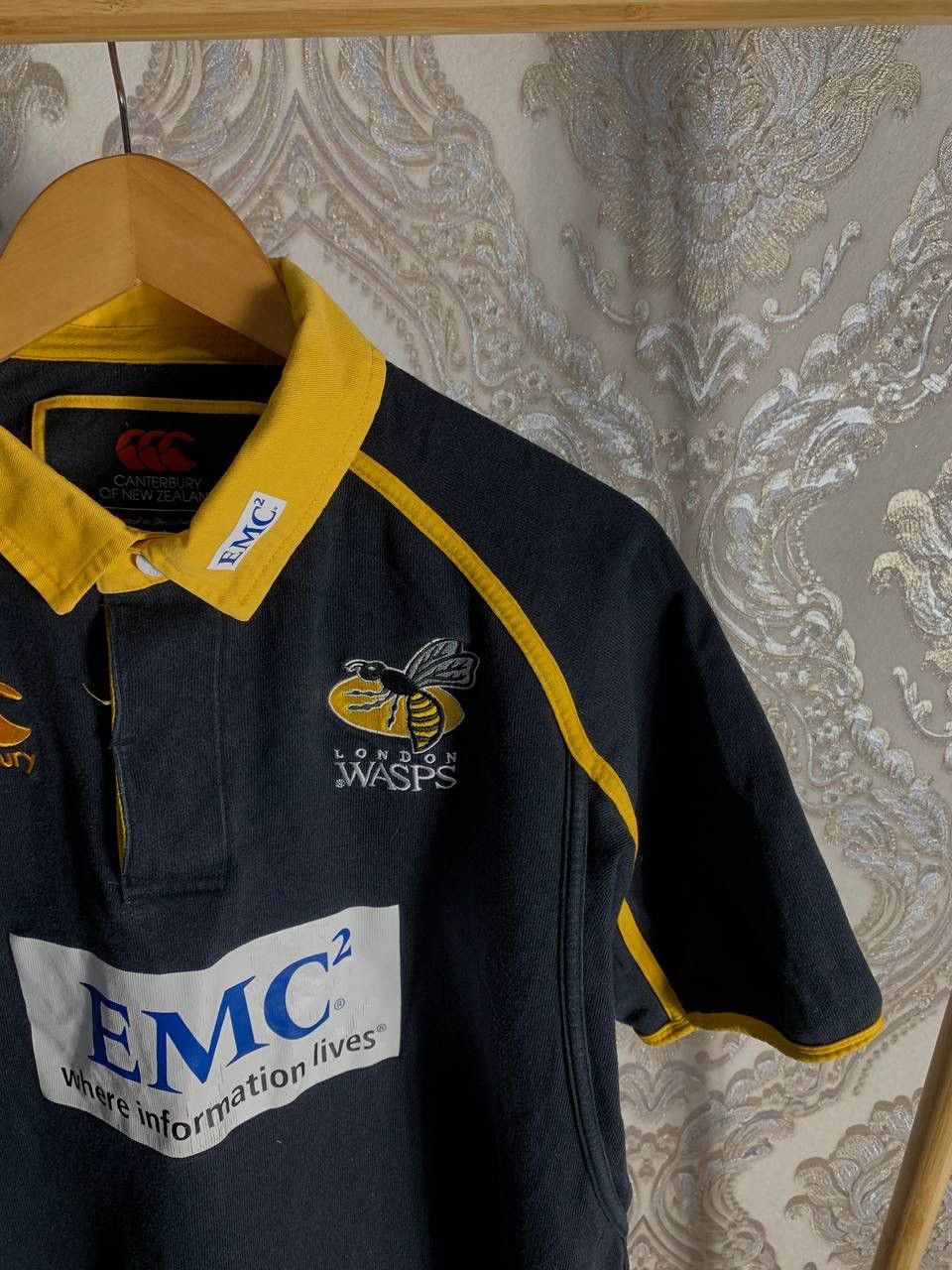 Canterbury of New Zealand VERY RARE CANTERBURY WASPS LONDON ENGLAND RUGBY JERSEY 90s Size US L / EU 52-54 / 3 - 3 Thumbnail