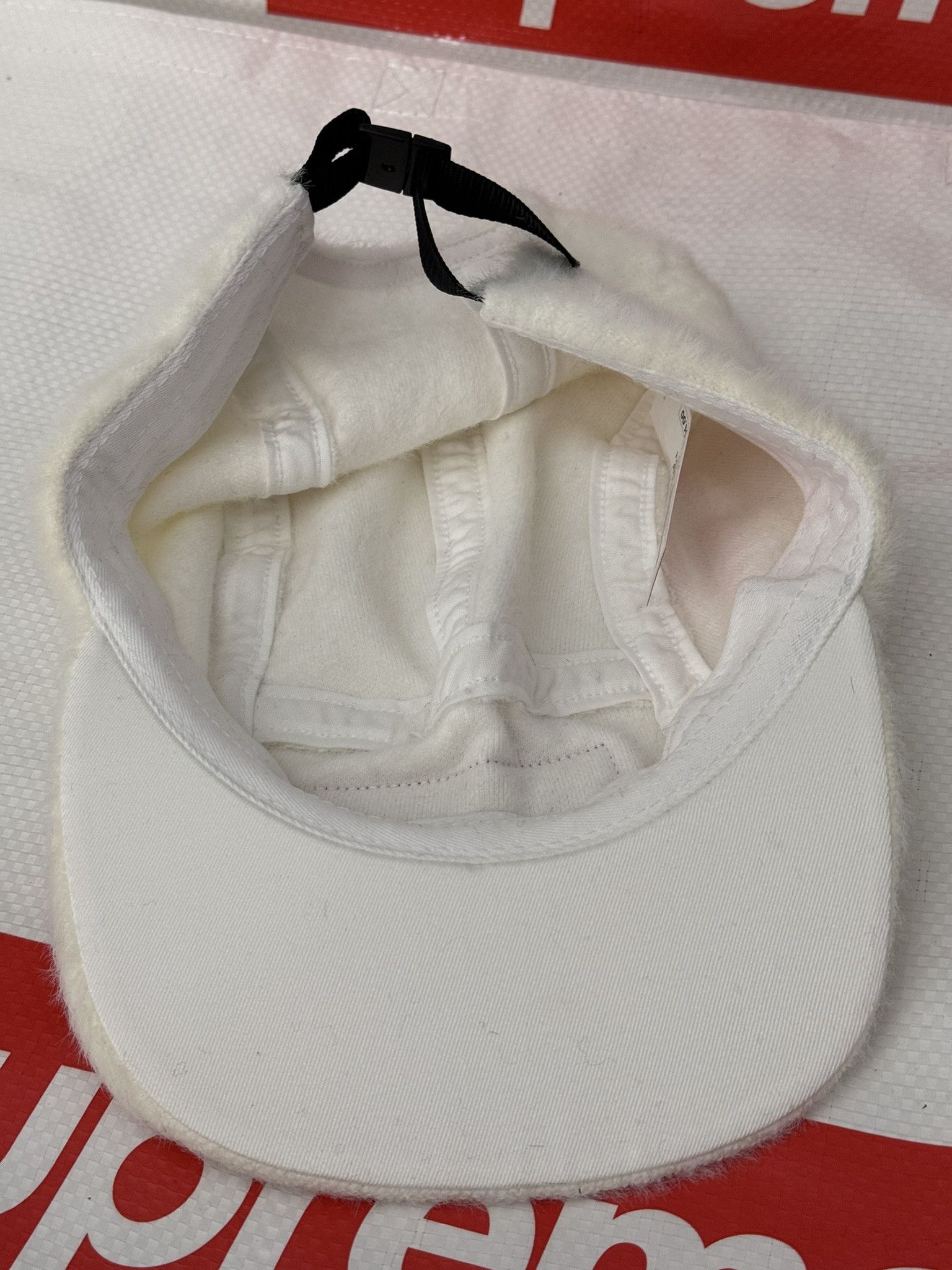 Supreme Supreme Faux Fur Camp Cap White fw 19 Size ONE SIZE - 5 Thumbnail
