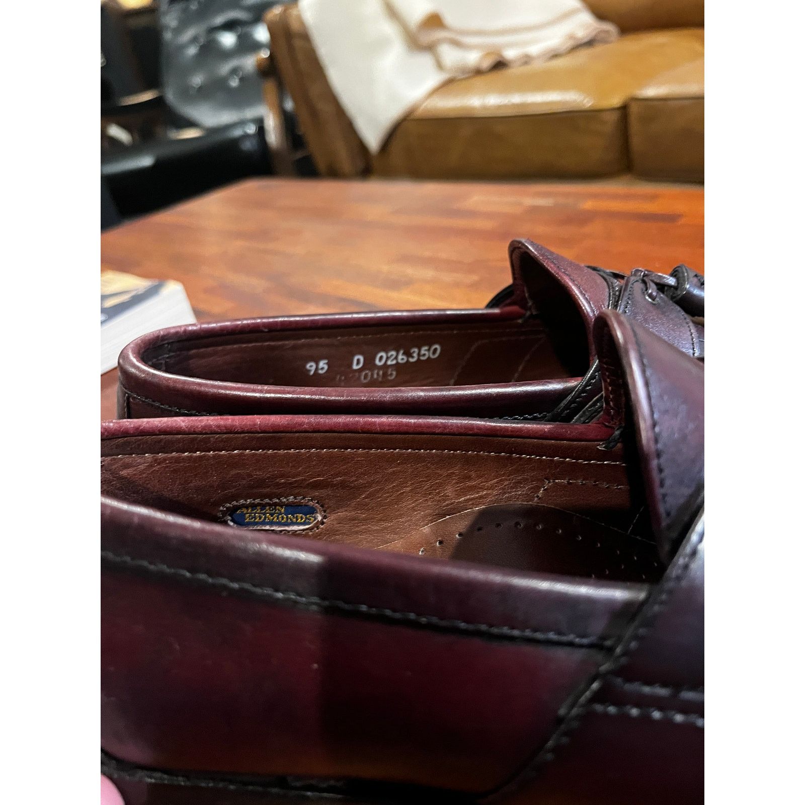 Allen Edmonds Allen Edmonds Enfield Kiltie Loafer Burgundy Men's 9.5D Size US 9.5 / EU 42-43 - 6 Thumbnail