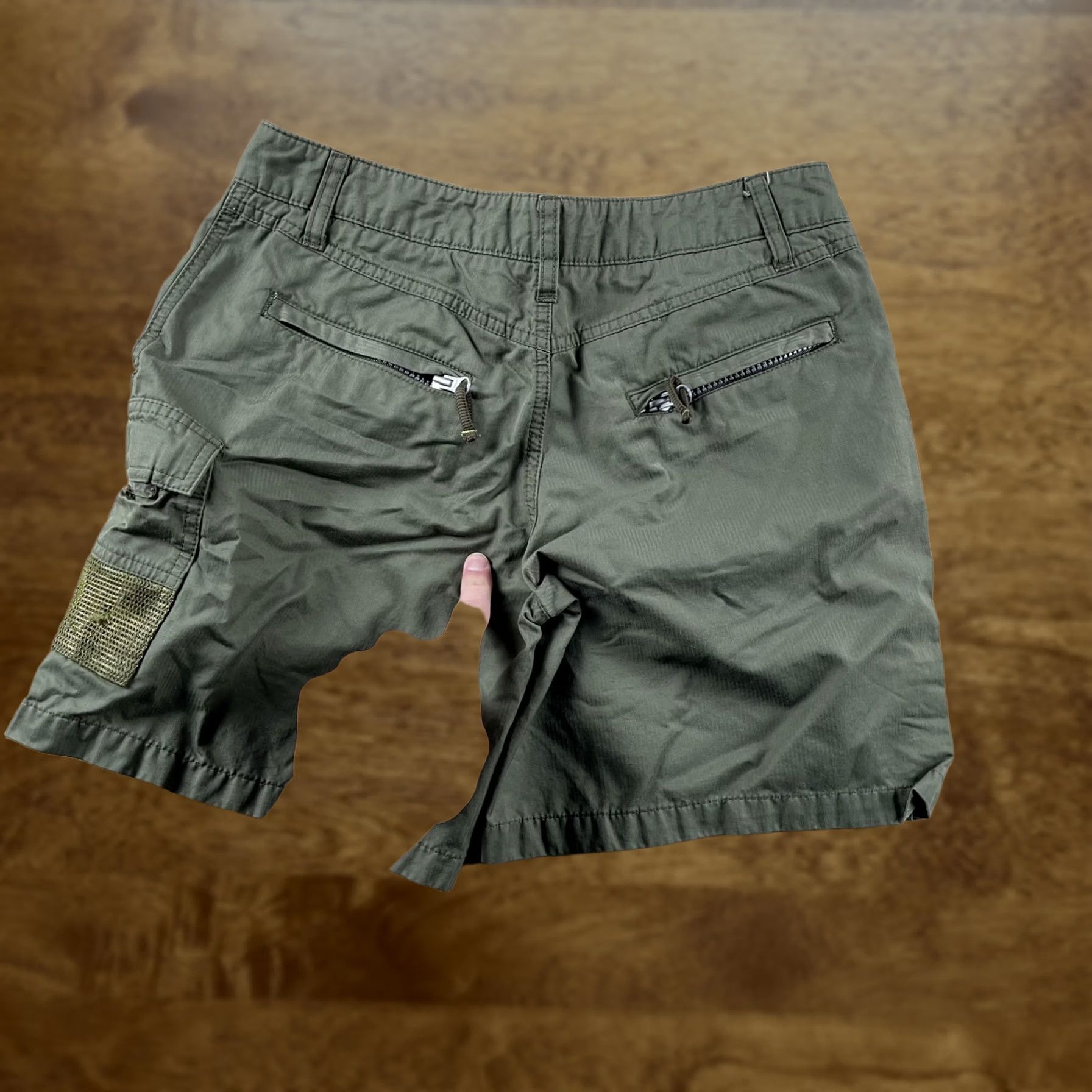 Hurley VINTAGE Hurley Shorts Boys 3 Green Cargo Twill Zip Pocket Flat Front Utility Size 26" / US 2 / IT 38 - 1 Thumbnail