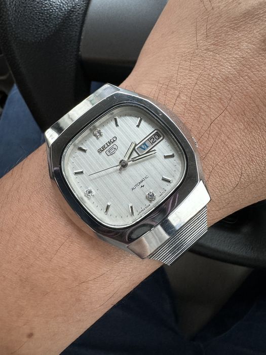 Seiko square best sale automatic watches