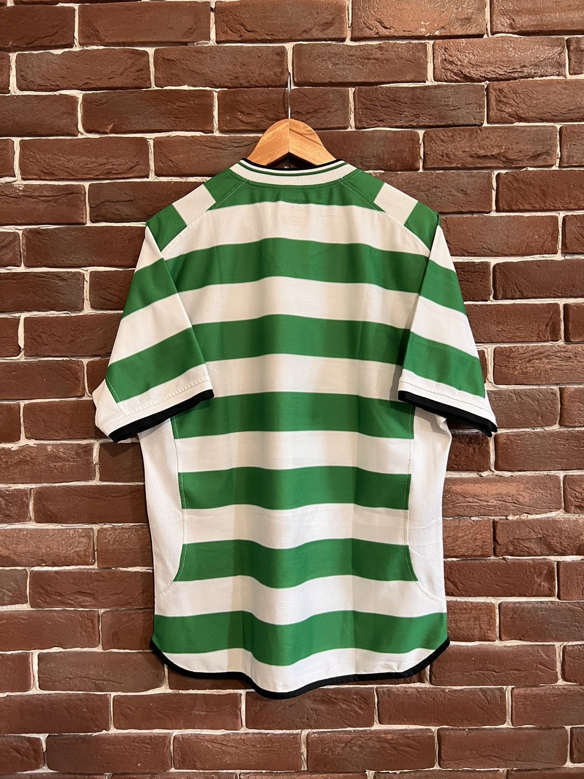 Umbro Rare Vintage 2001 Celtic Umbro Football Club Soccer Jersey Size US L / EU 52-54 / 3 - 2 Thumbnail