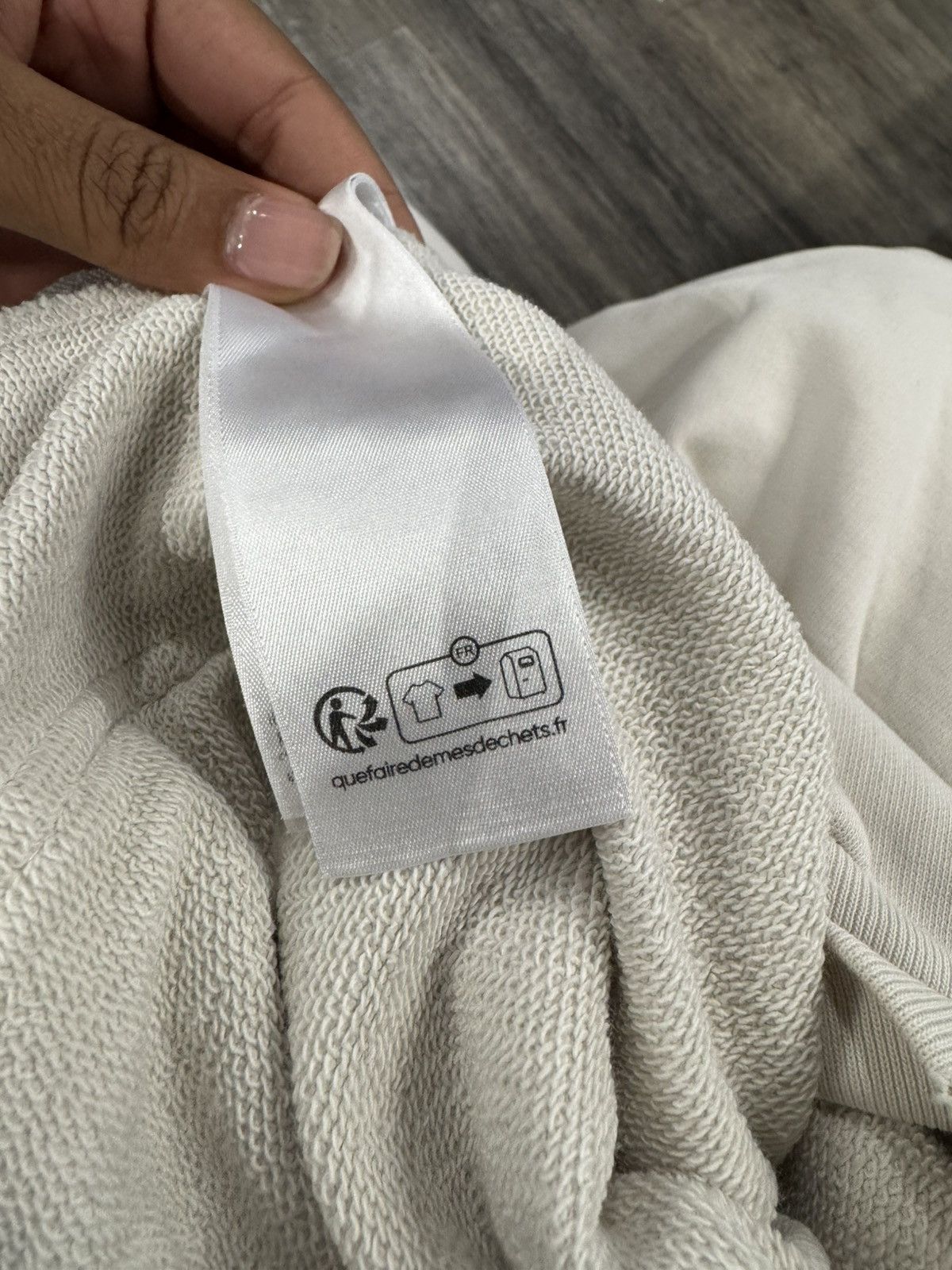 Balenciaga Balenciaga Surfer Cracked Hoodie Size US L / EU 52-54 / 3 - 9 Thumbnail