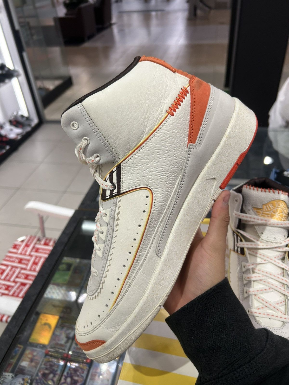 Jordan Brand Jordan 2 Maison Chateau Rogue Size US 13 / EU 46 - 8 Thumbnail