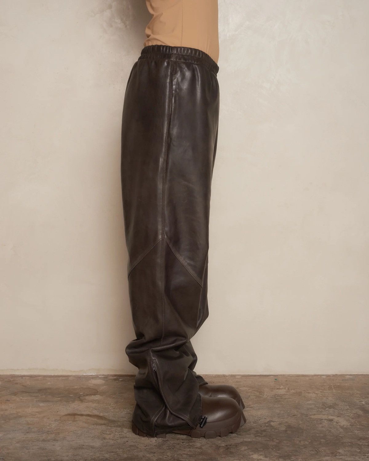 Acne Studios Acne Studios Brown Casual Leather Trousers Size 26" / US 2 / IT 38 - 4 Thumbnail