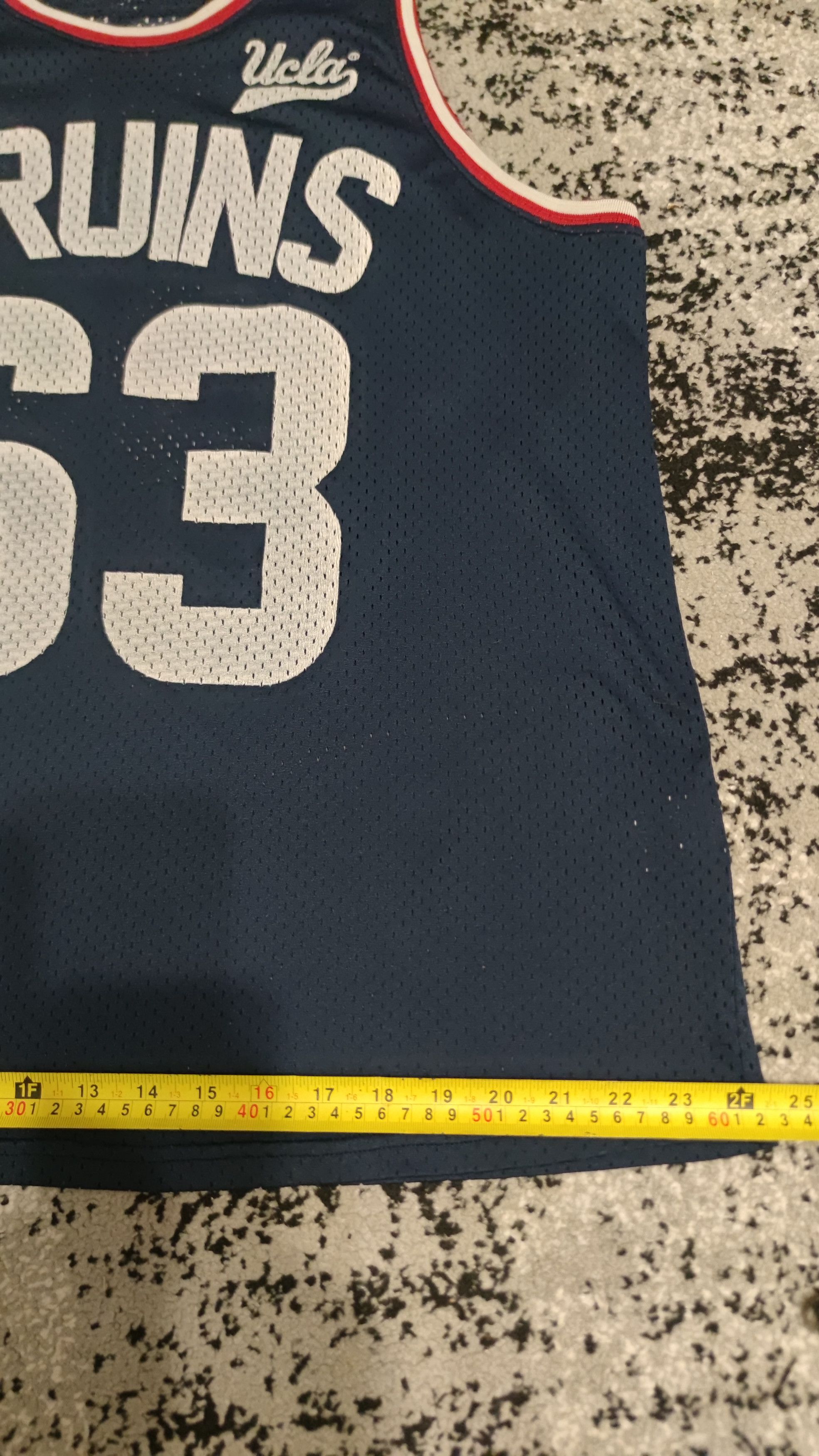 Other Vintage UCLA Bruins 63 Mesh Basketball Jersey Size US L / EU 52-54 / 3 - 8 Thumbnail