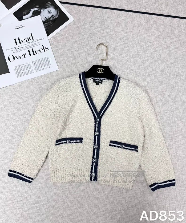 Chanel Chanel Knitted cardigan coat Size XS / US 0-2 / IT 36-38 - 1 Thumbnail