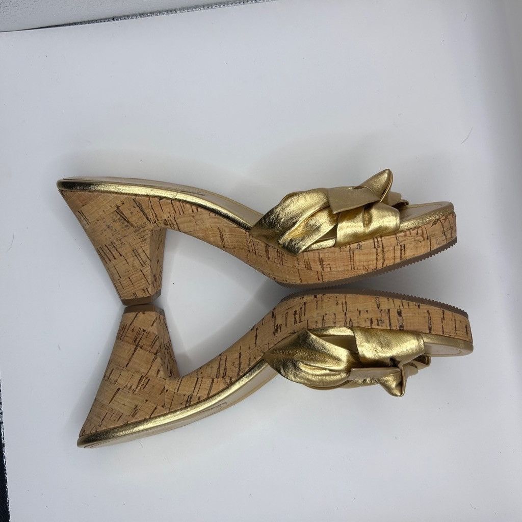 Coach Coach Gold heels NWOB cork 9 Size US 9 / IT 39 - 4 Thumbnail