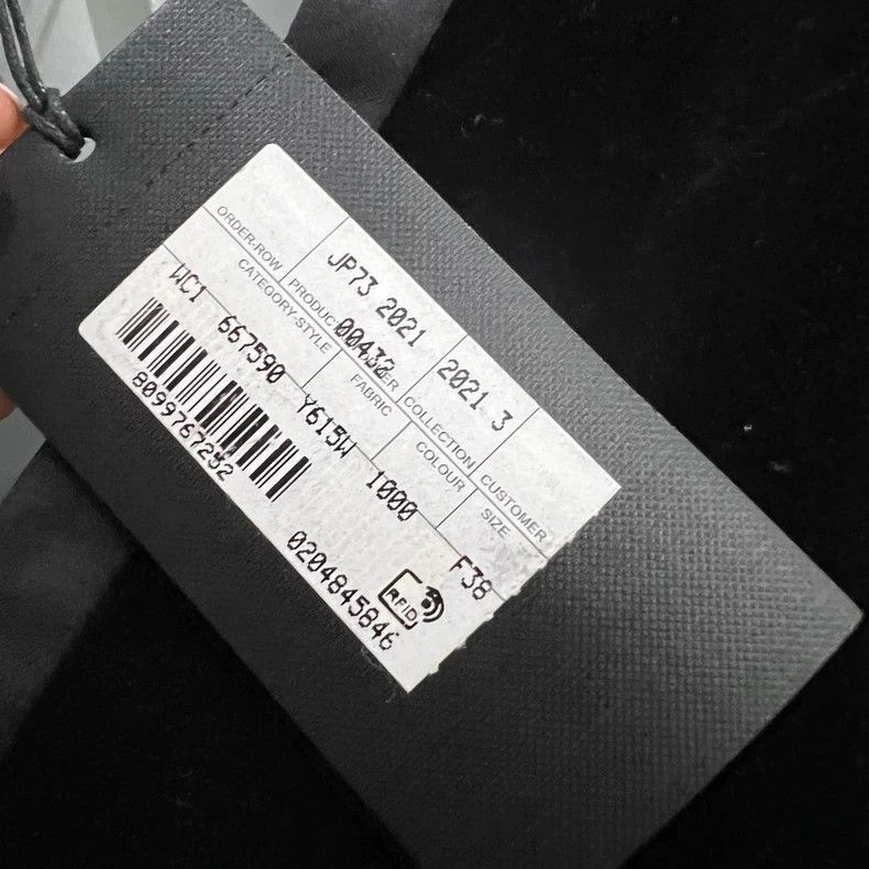 Saint Laurent Paris Saint Laurent Paris Saint Laurent Black Velvet Vest Size 3 Size US S / EU 44-46 / 1 - 5 Thumbnail