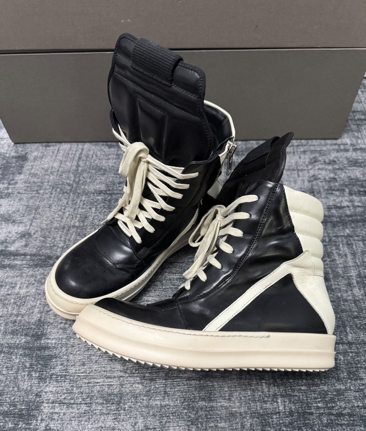 Rick Owens Rick Owens Mainline Triangle Sneakers Size US 8 / IT 38 - 1 Thumbnail