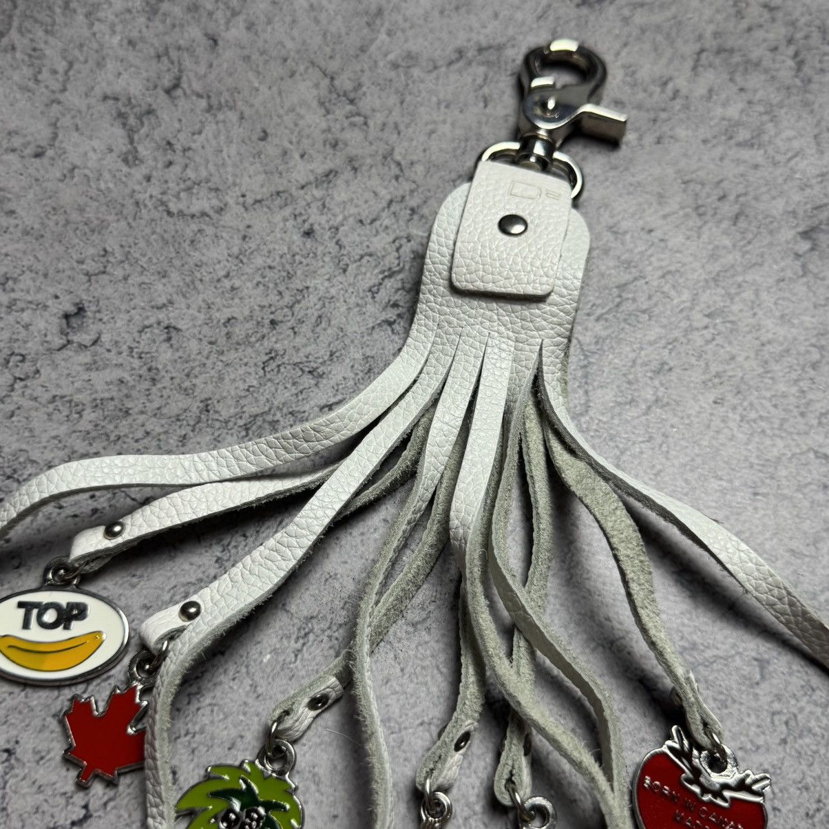 Dsquared2 NEW Extremely Rare DSQUARED2 Vintage Leather KeyChain Size ONE SIZE - 7 Thumbnail