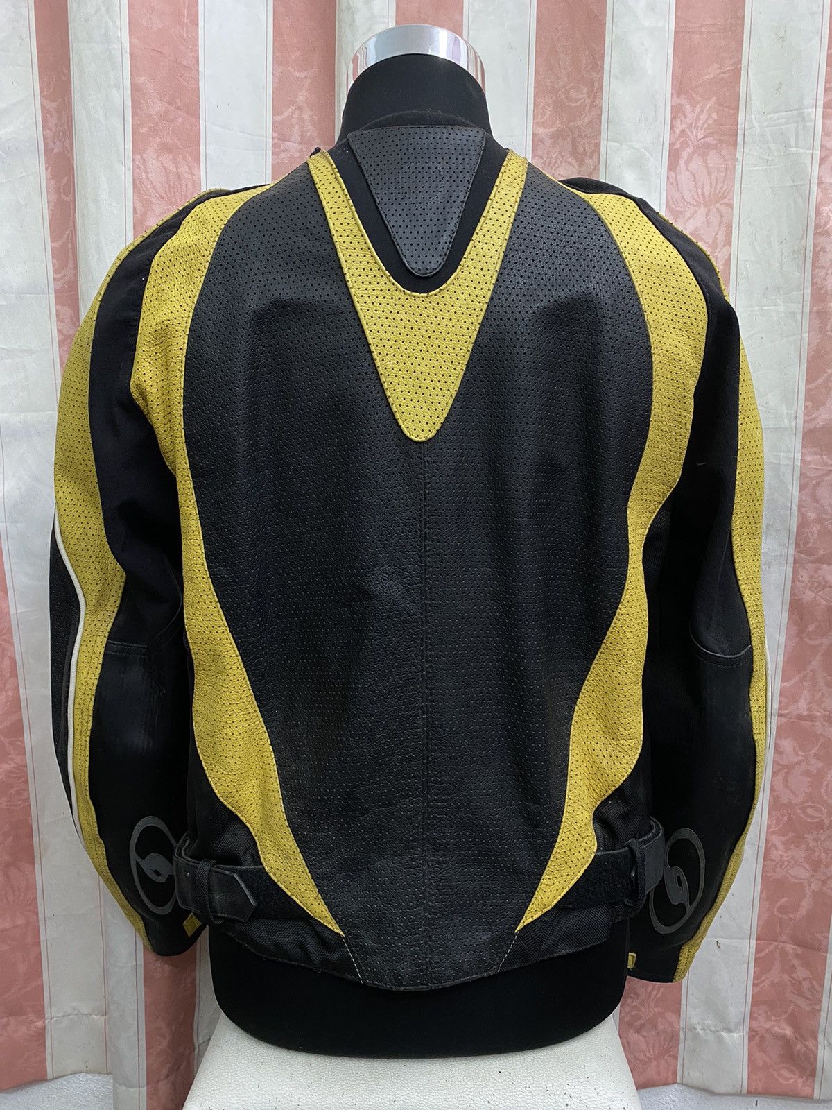 Japanese Brand Seool’s gp motorsport Size US M / EU 48-50 / 2 - 4 Thumbnail