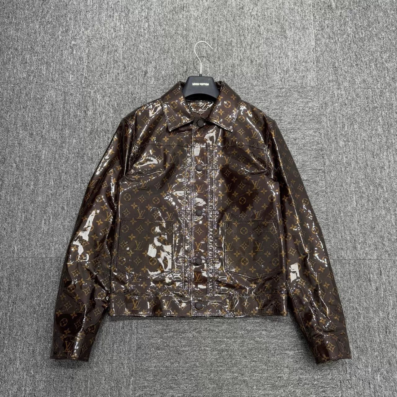 Louis Vuitton louis vuitton monogram jelly leather jacket Size US M / EU 48-50 / 2 - 1 Thumbnail