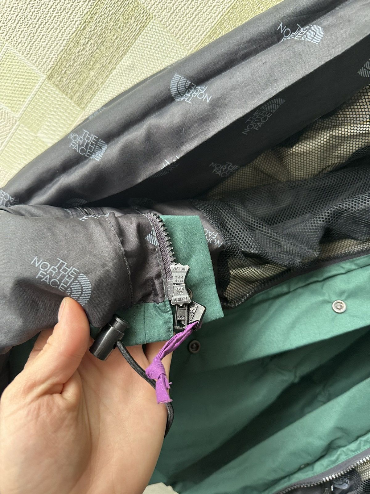 The North Face The North Face Vintage Celestial Peak gore-tex jacket mens Size US M / EU 48-50 / 2 - 19 Thumbnail